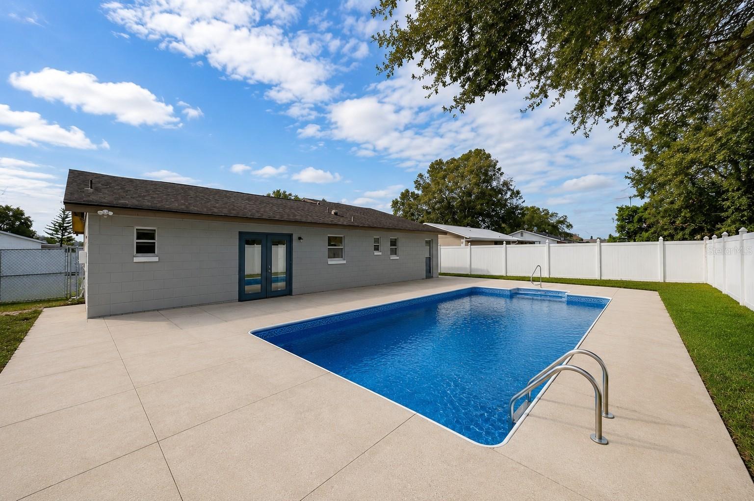 115 TOLUCA DR