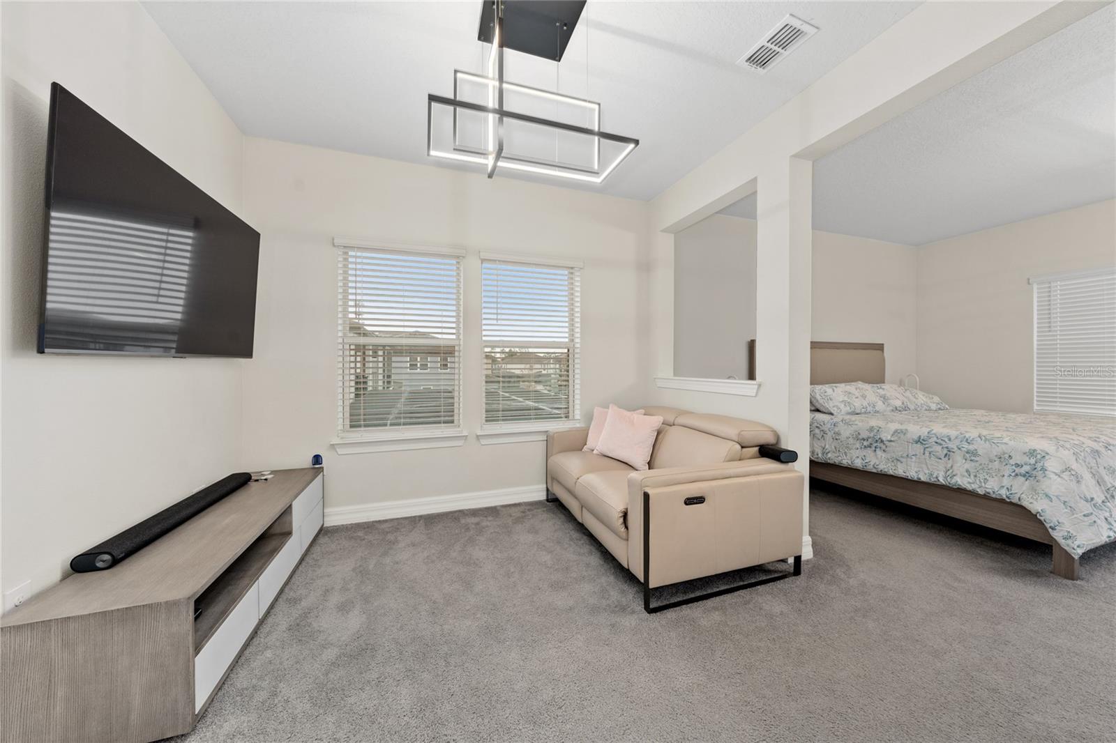 8024 LEAF GROVE CIRCLE CIR