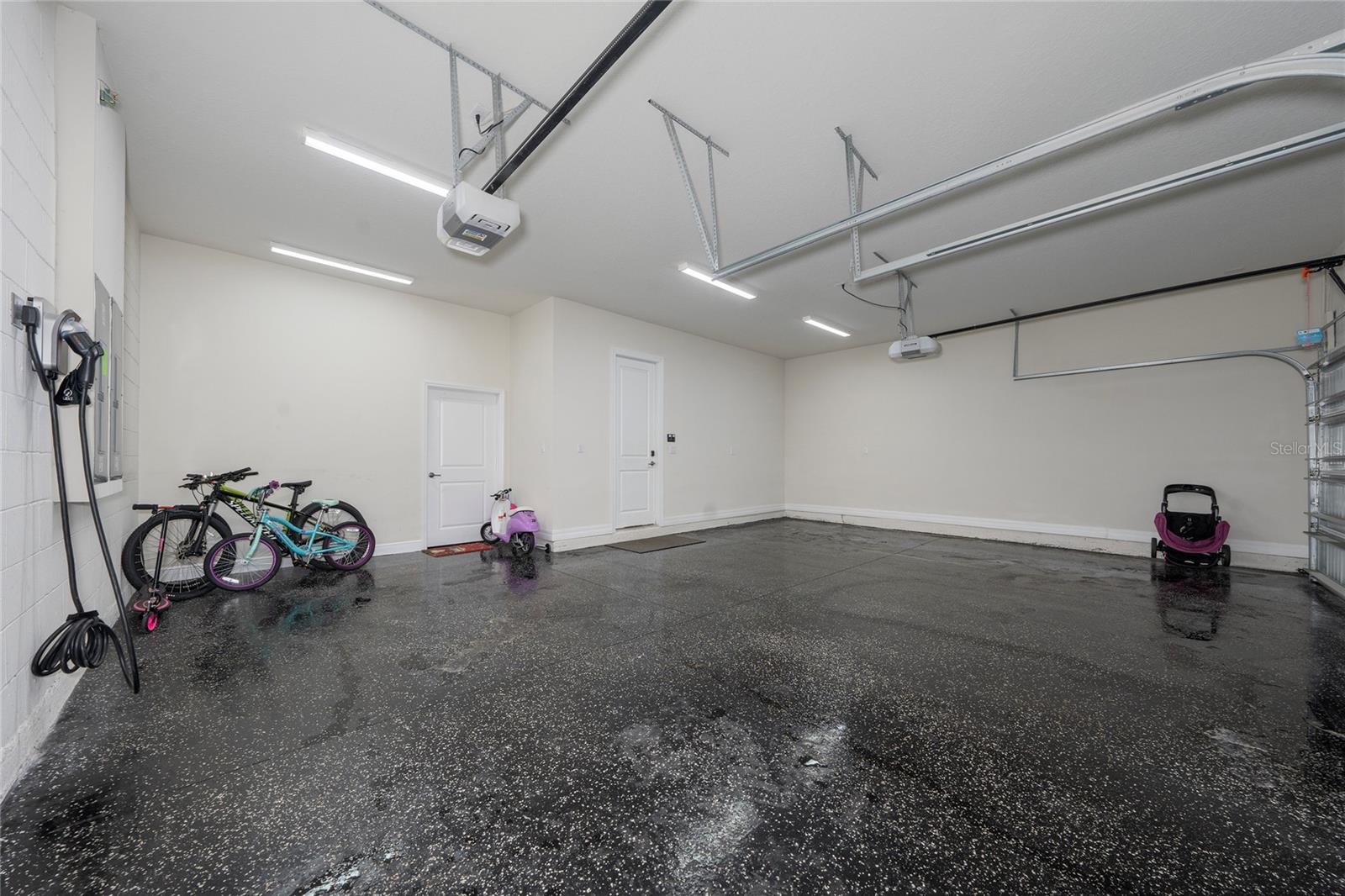 8024 LEAF GROVE CIRCLE CIR