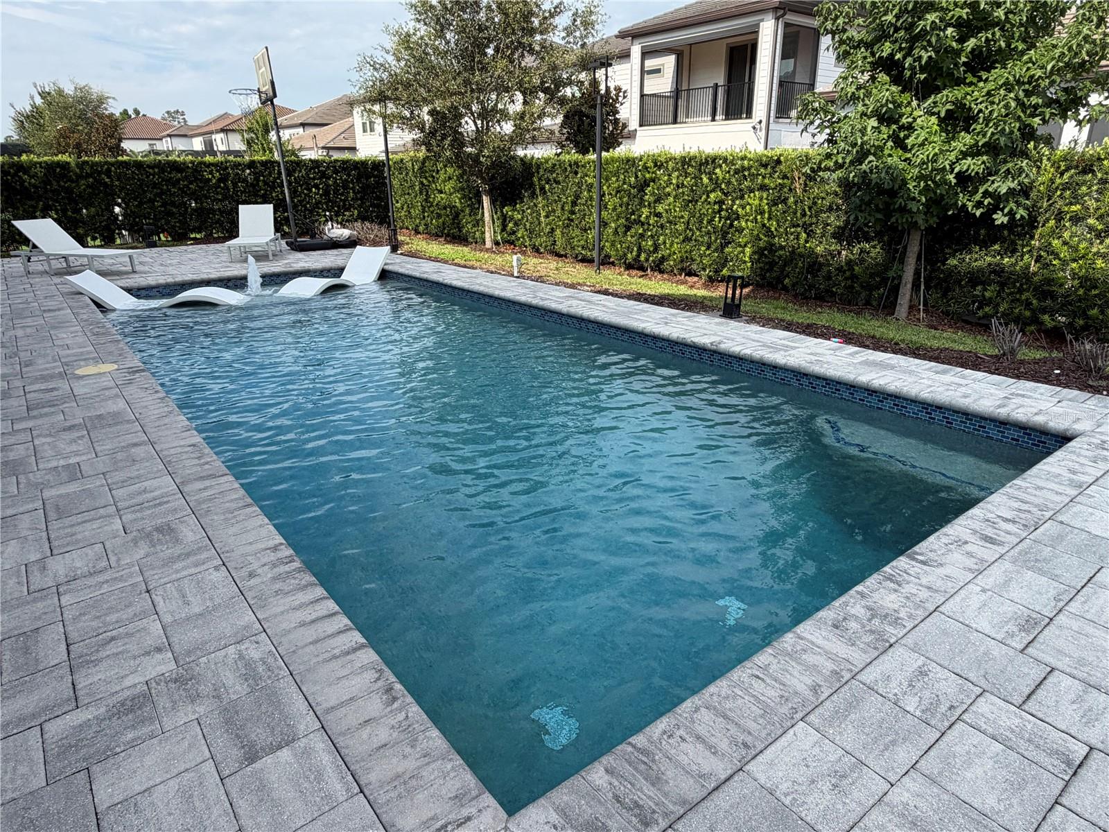 8024 LEAF GROVE CIRCLE CIR
