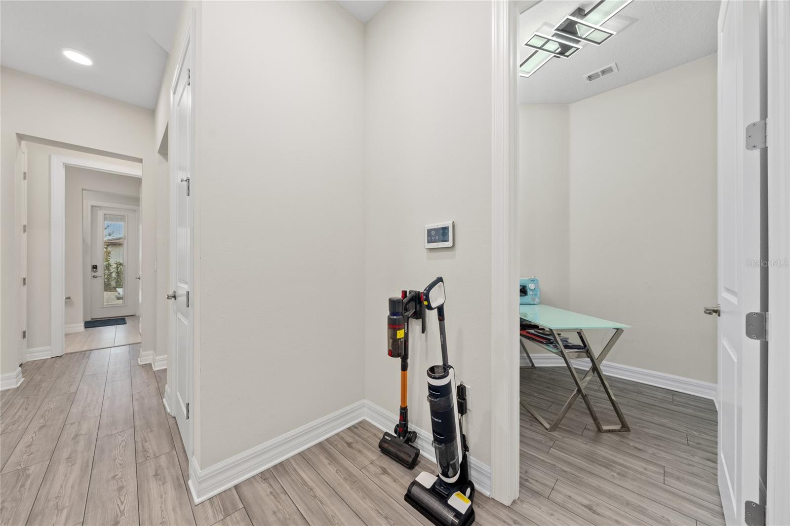 8024 LEAF GROVE CIRCLE CIR