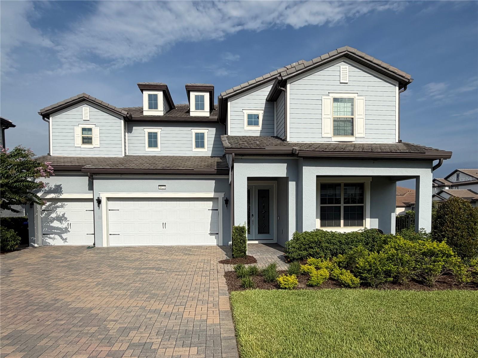 8024 LEAF GROVE CIRCLE CIR