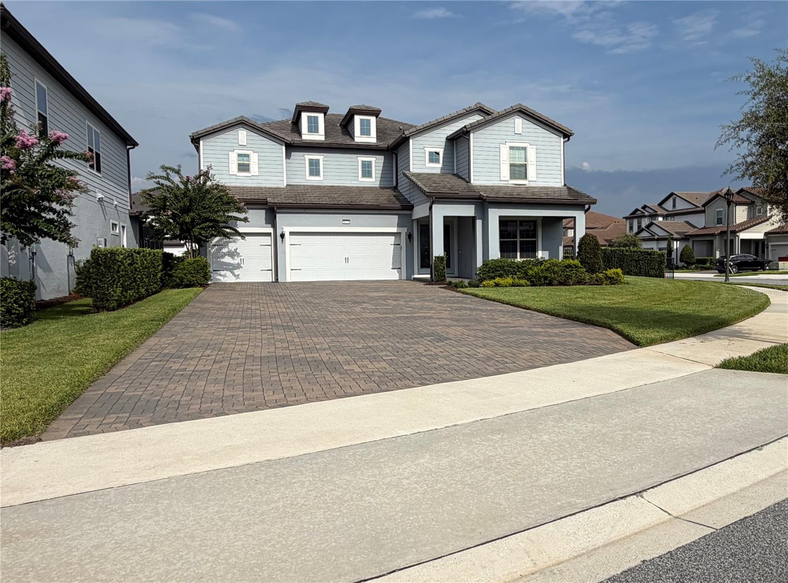 8024 LEAF GROVE CIRCLE CIR