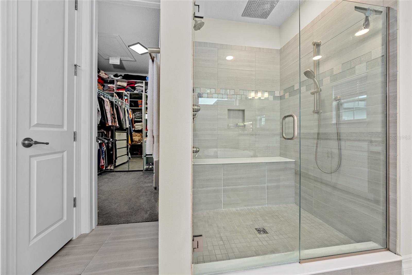 8024 LEAF GROVE CIRCLE CIR