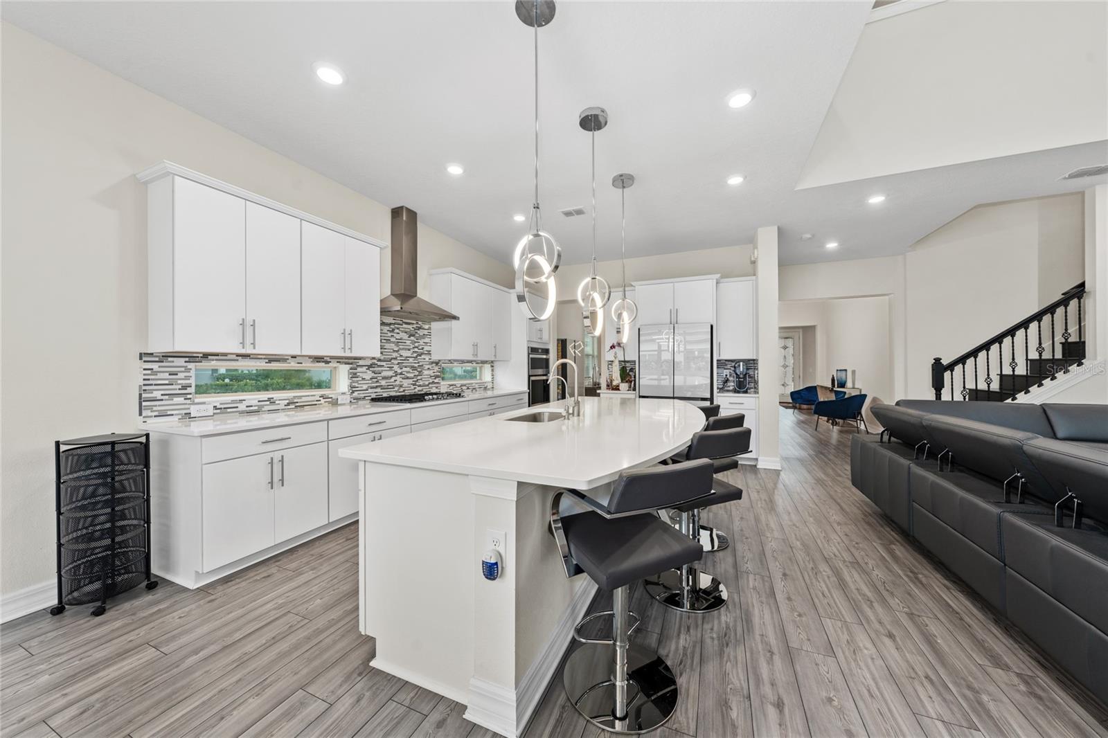 8024 LEAF GROVE CIRCLE CIR