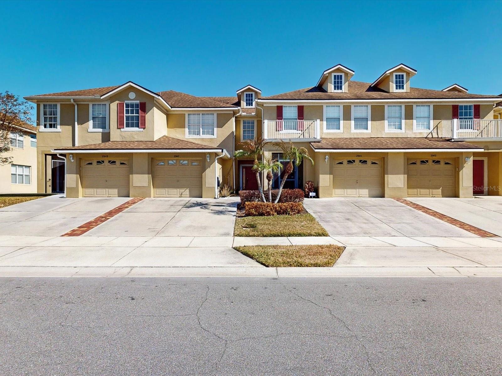 2947 LANGDON LN S