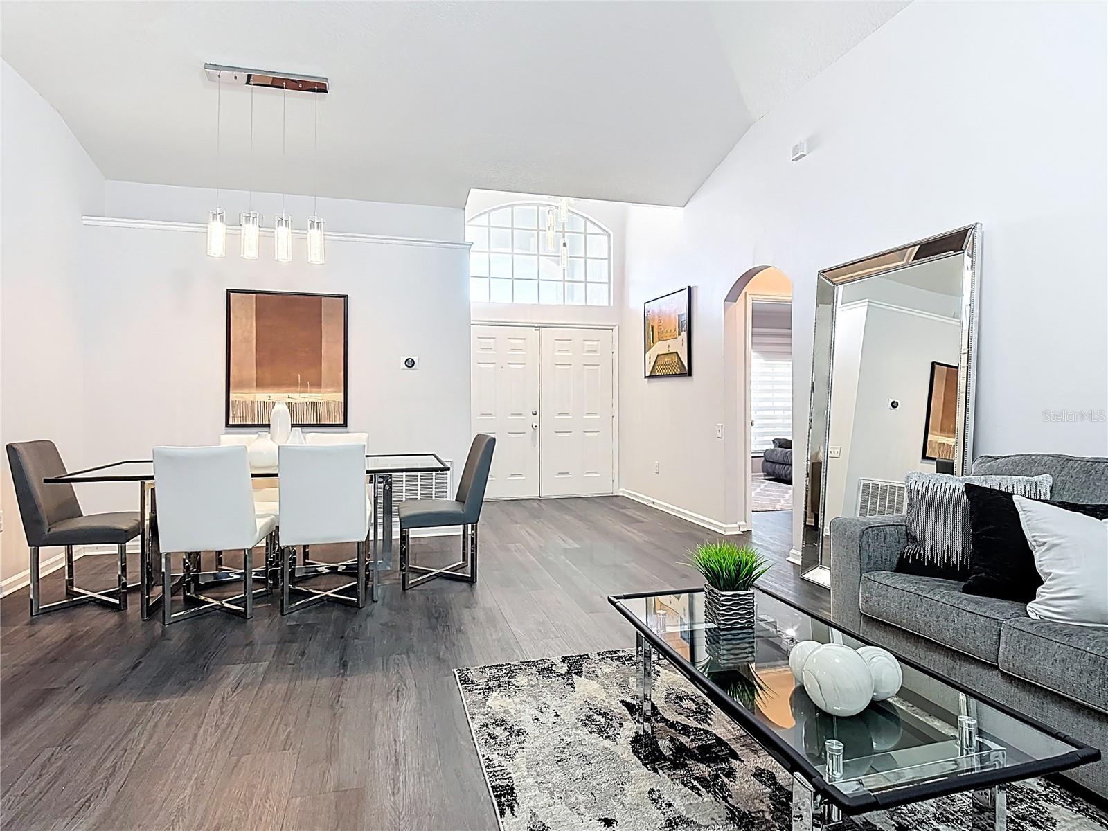 3238 WHOOPING CRANE RUN