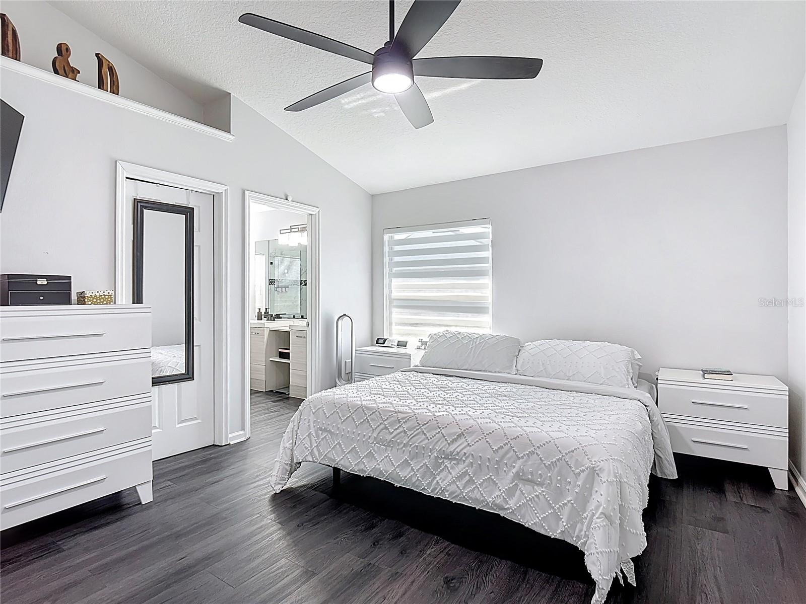 3238 WHOOPING CRANE RUN