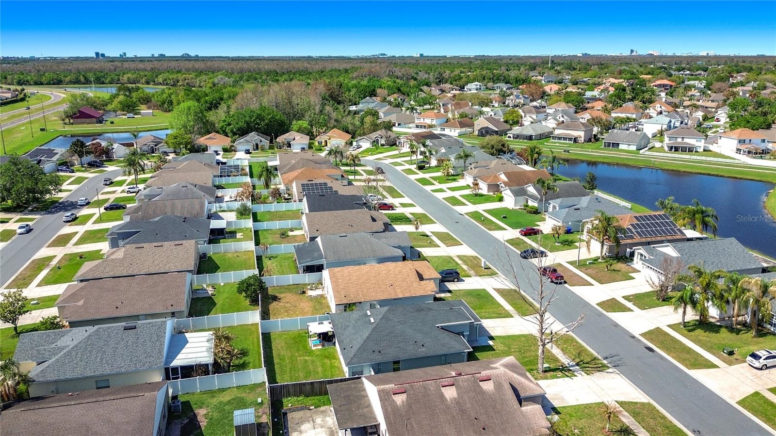 3238 WHOOPING CRANE RUN