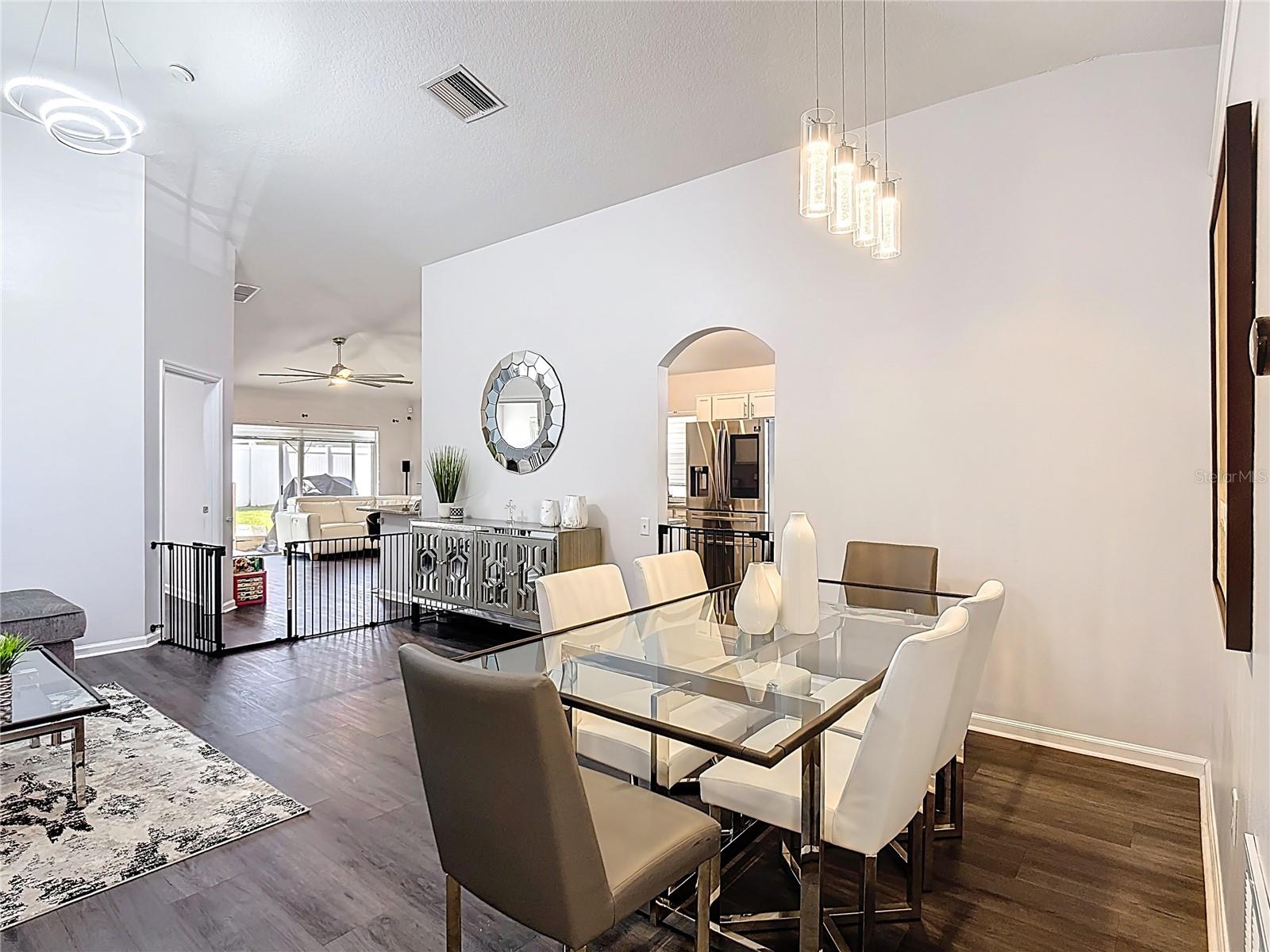 3238 WHOOPING CRANE RUN