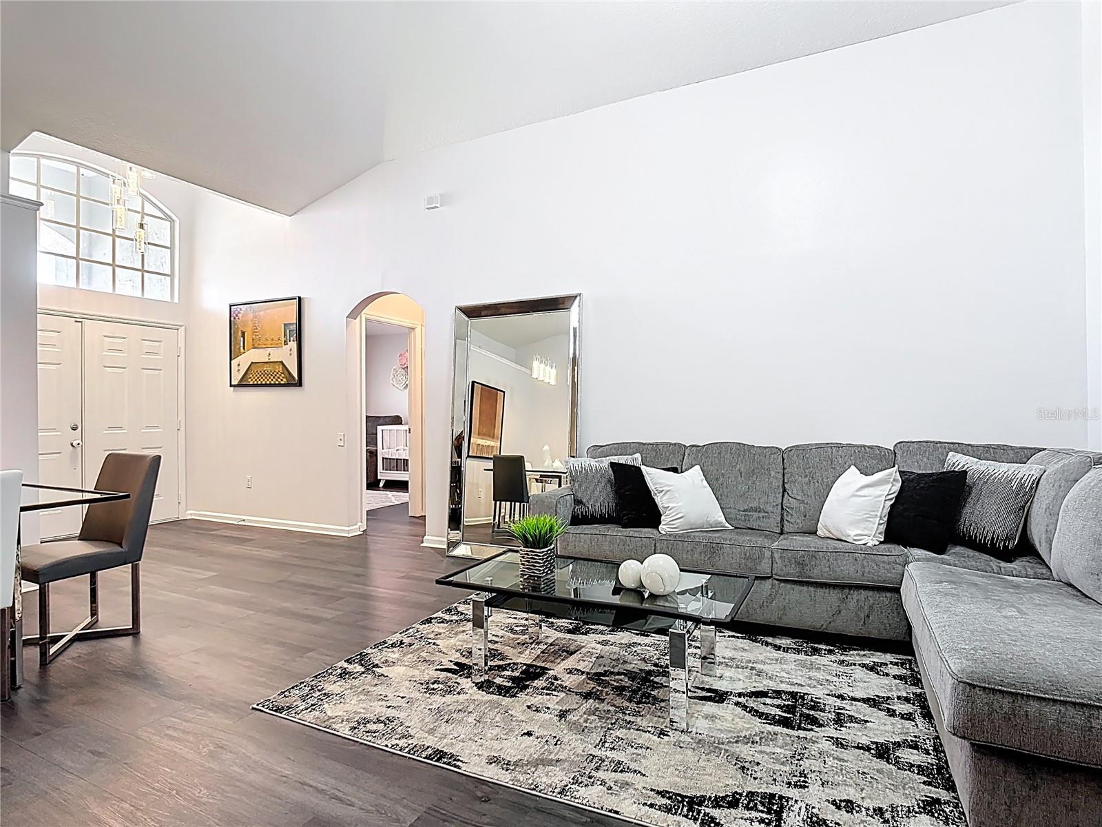 3238 WHOOPING CRANE RUN