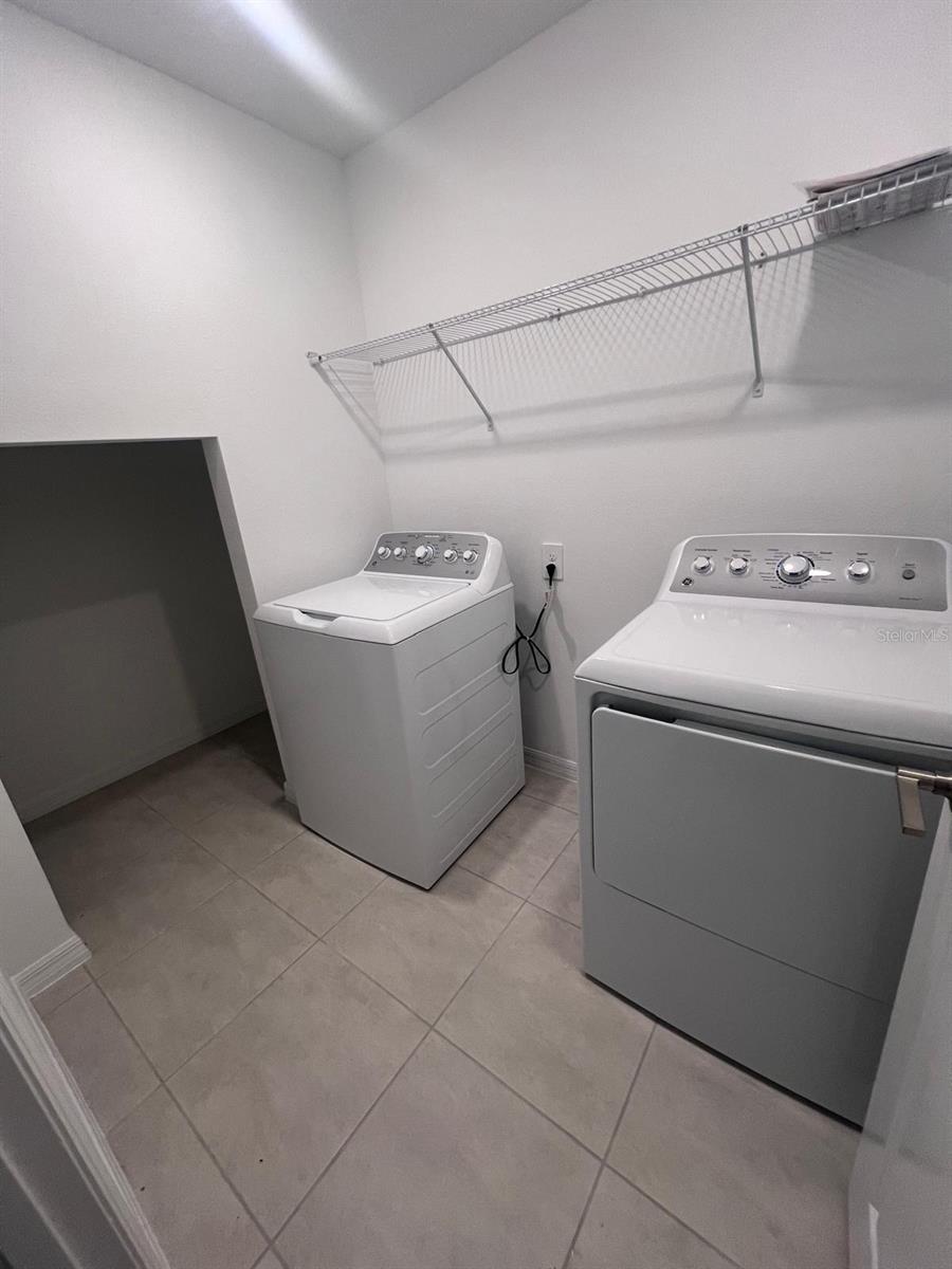 424 WAYLAND DR
