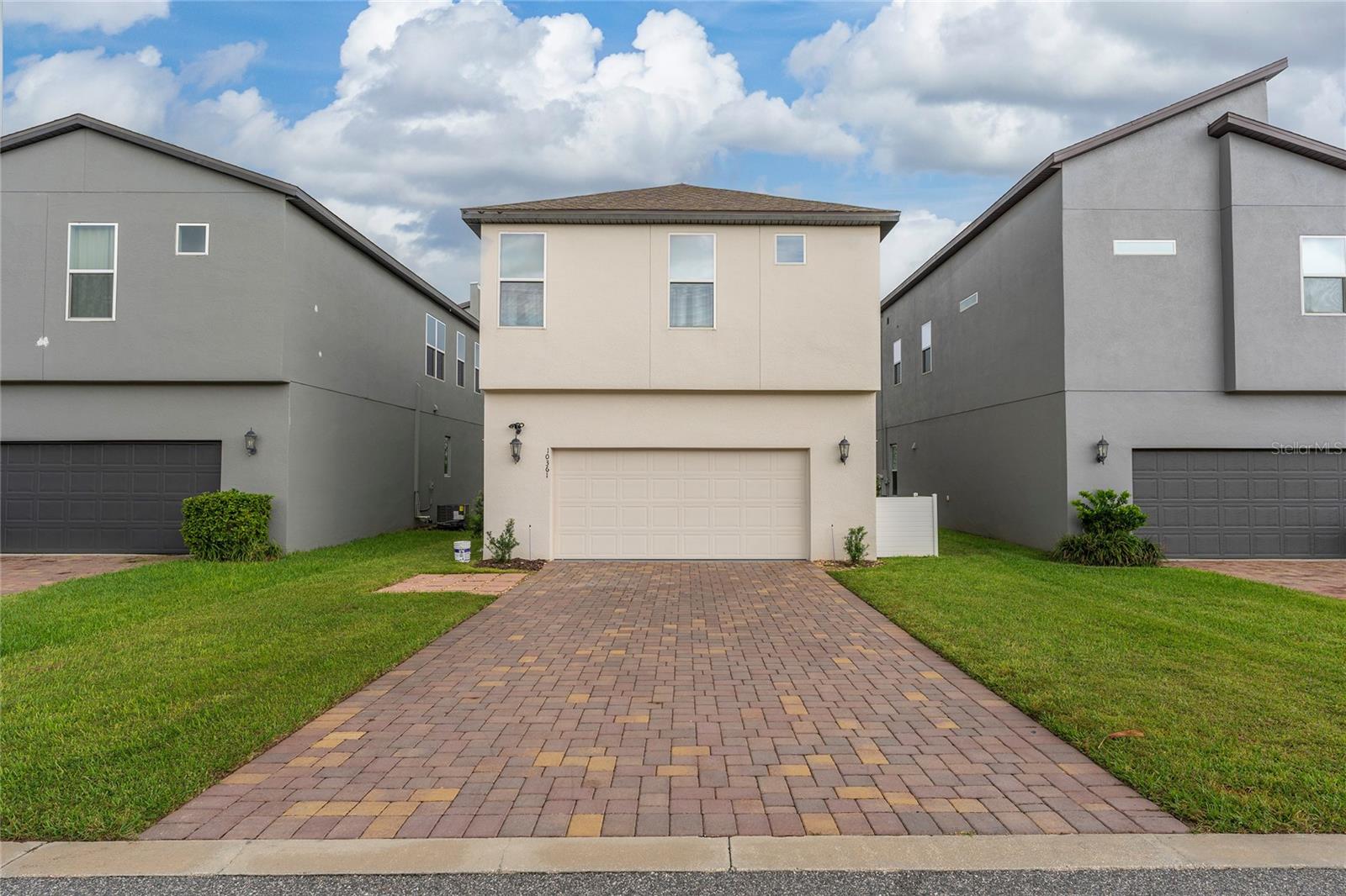 10361 AUSTRINA OAK LOOP