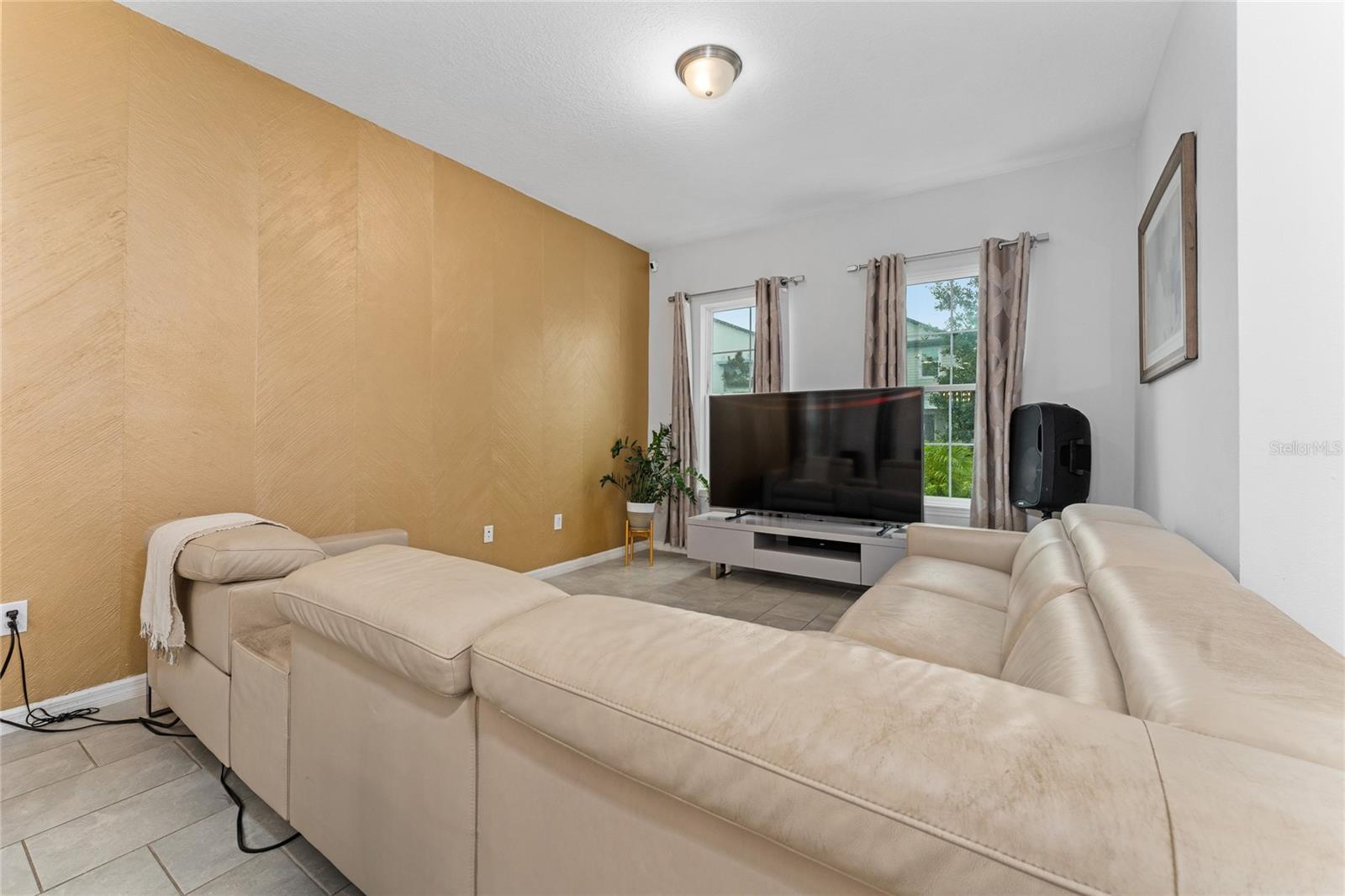 10361 AUSTRINA OAK LOOP