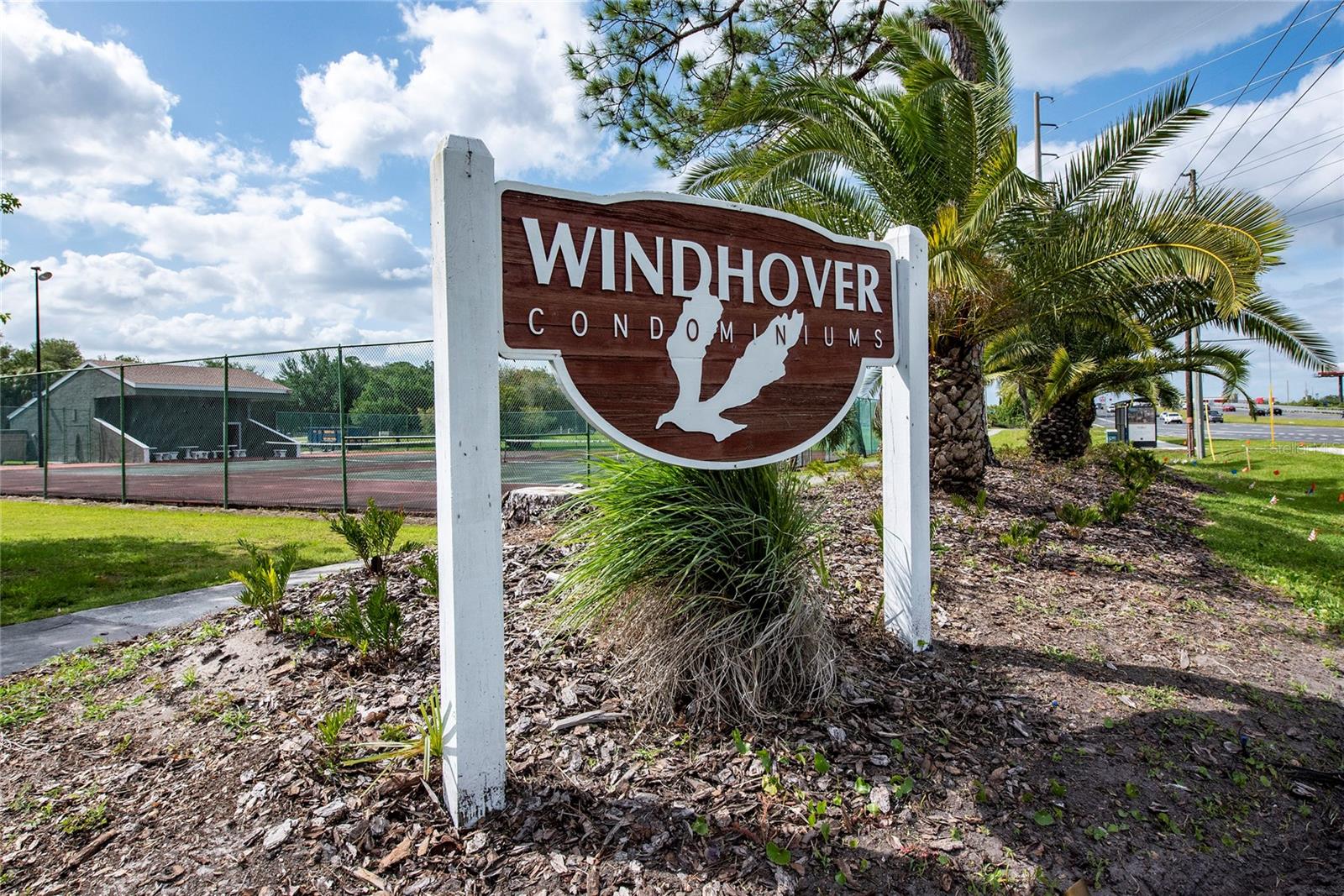 5973 WINDHOVER DR #E06
