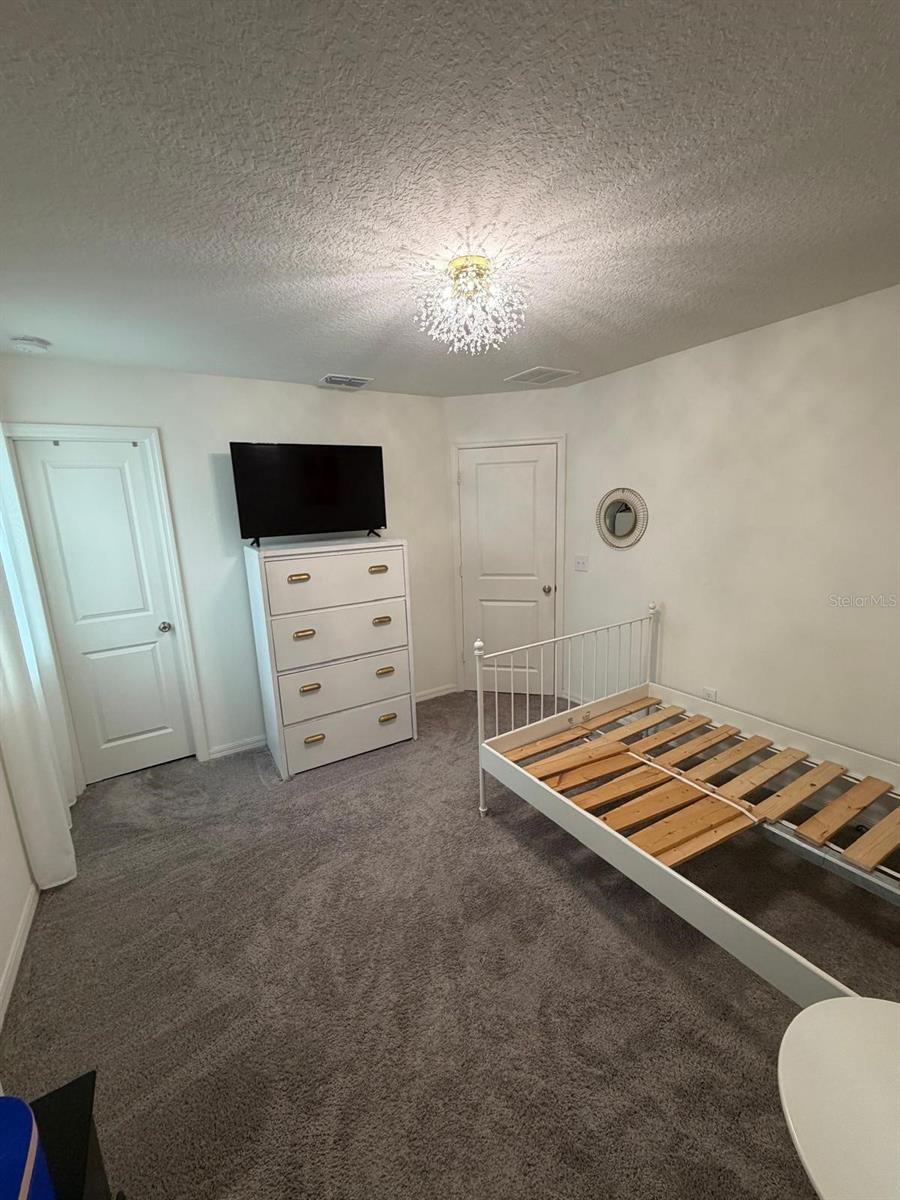 2756 MEADOW STREAM WAY