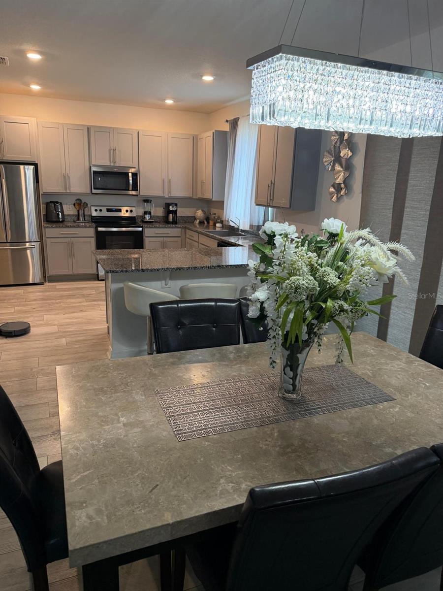 2756 MEADOW STREAM WAY