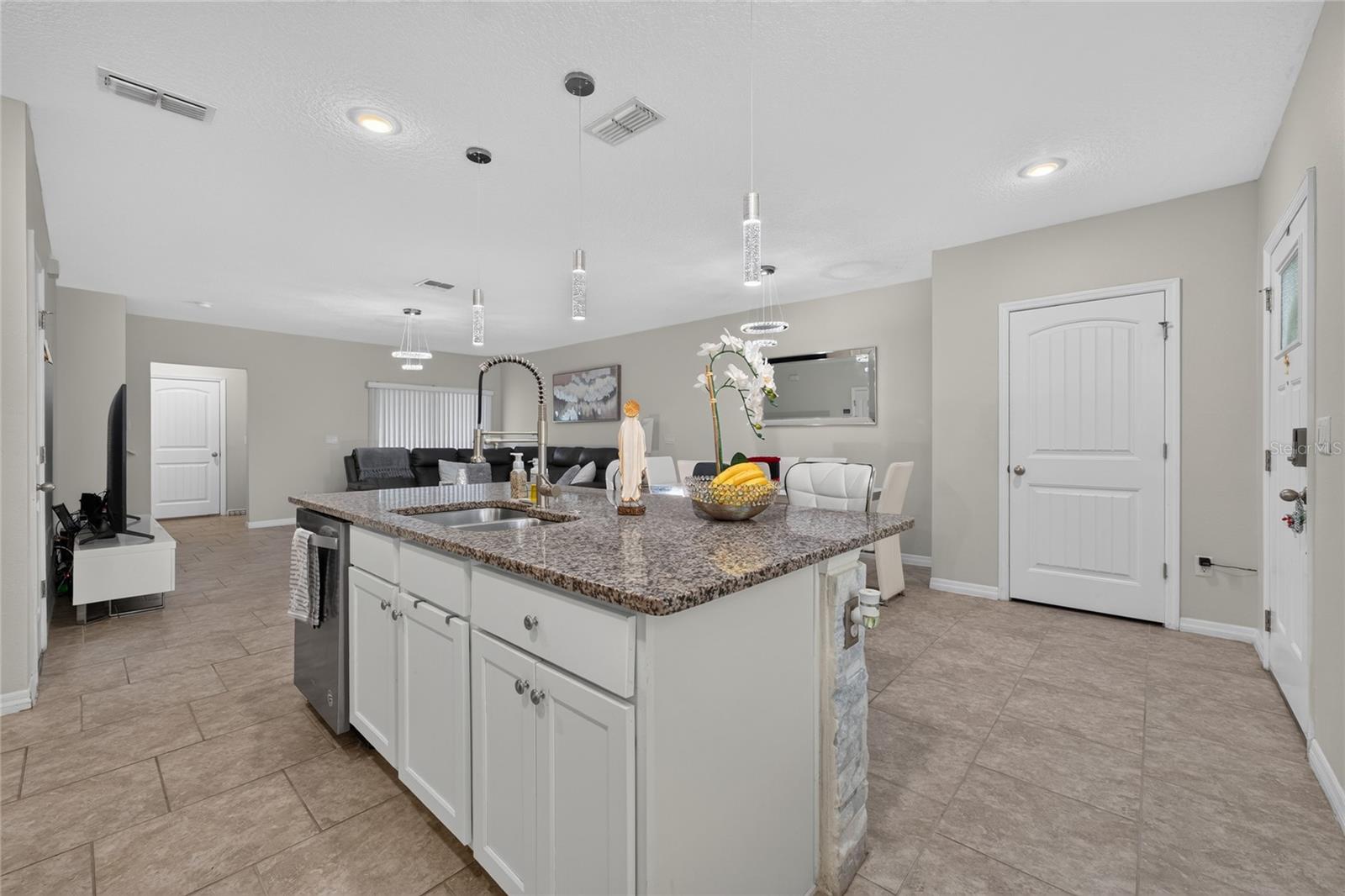 10108 SALT POINT DR