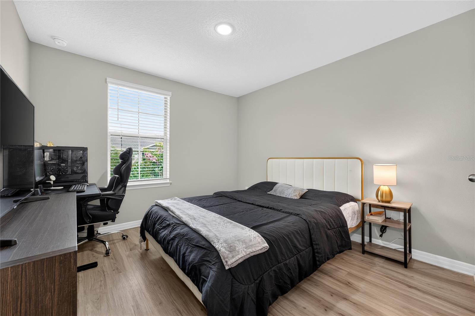 10108 SALT POINT DR