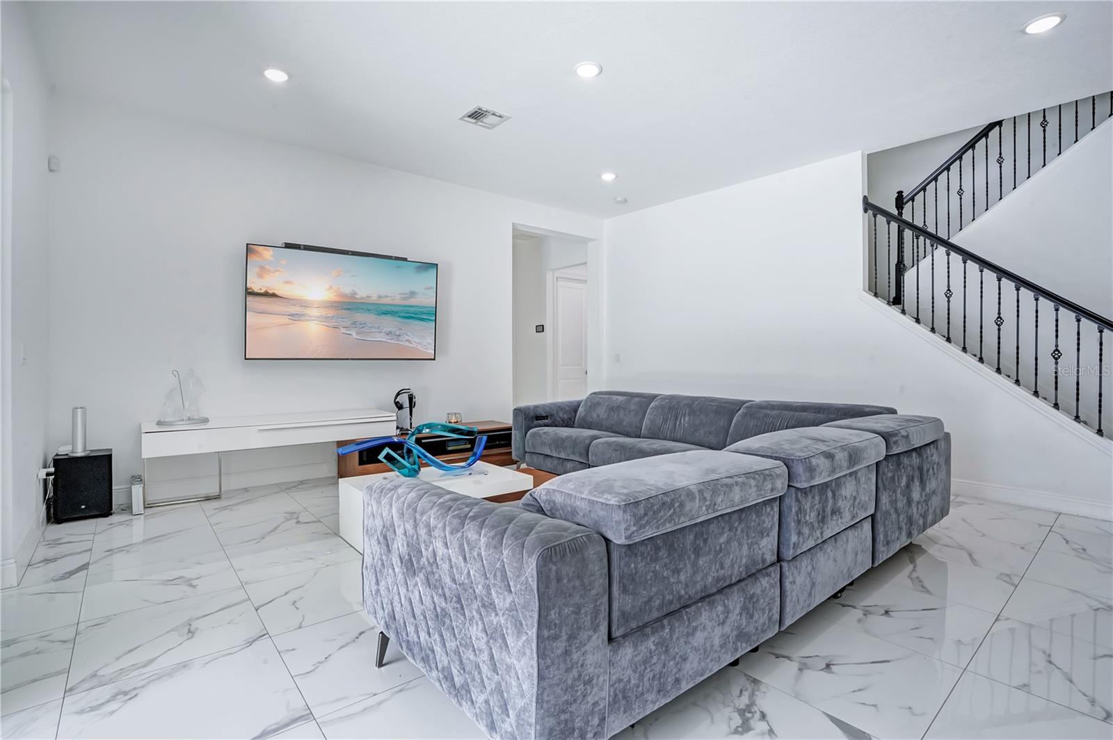 16548 RAVEN ROCK PL