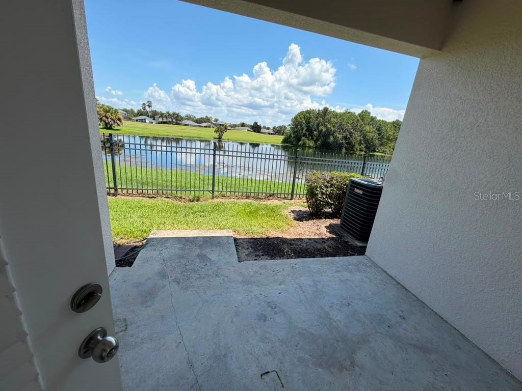 1221 PRIORY CIR