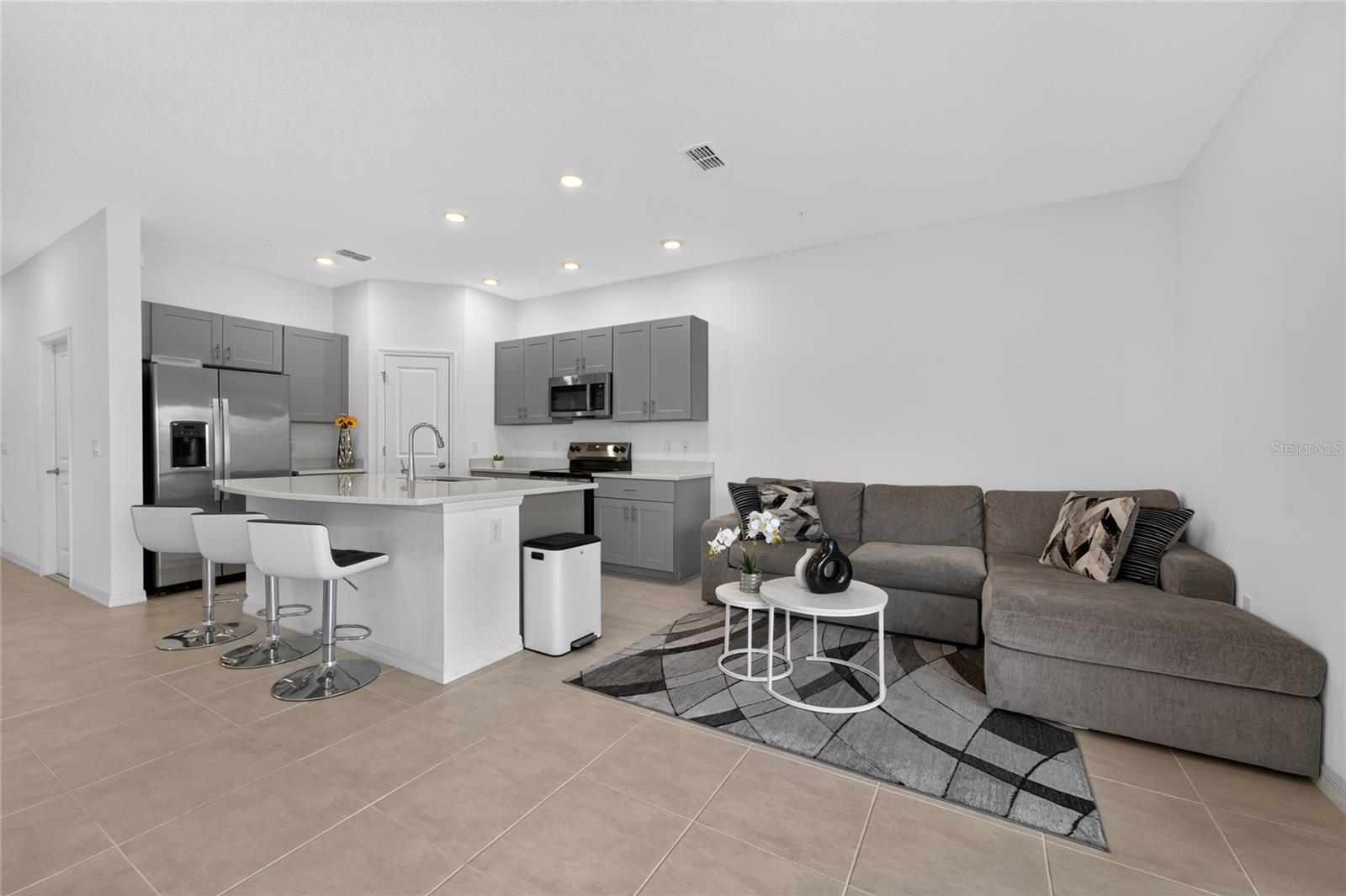 5080 SPANGLE DR