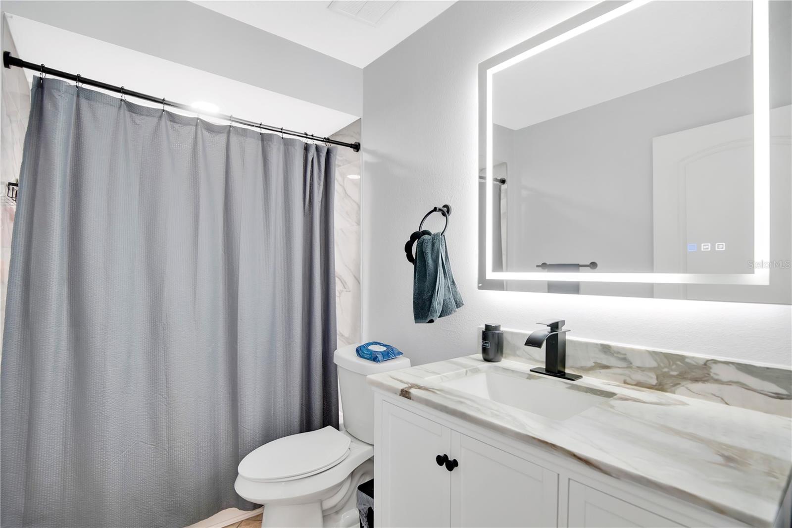 101 N ABERDEEN CIR