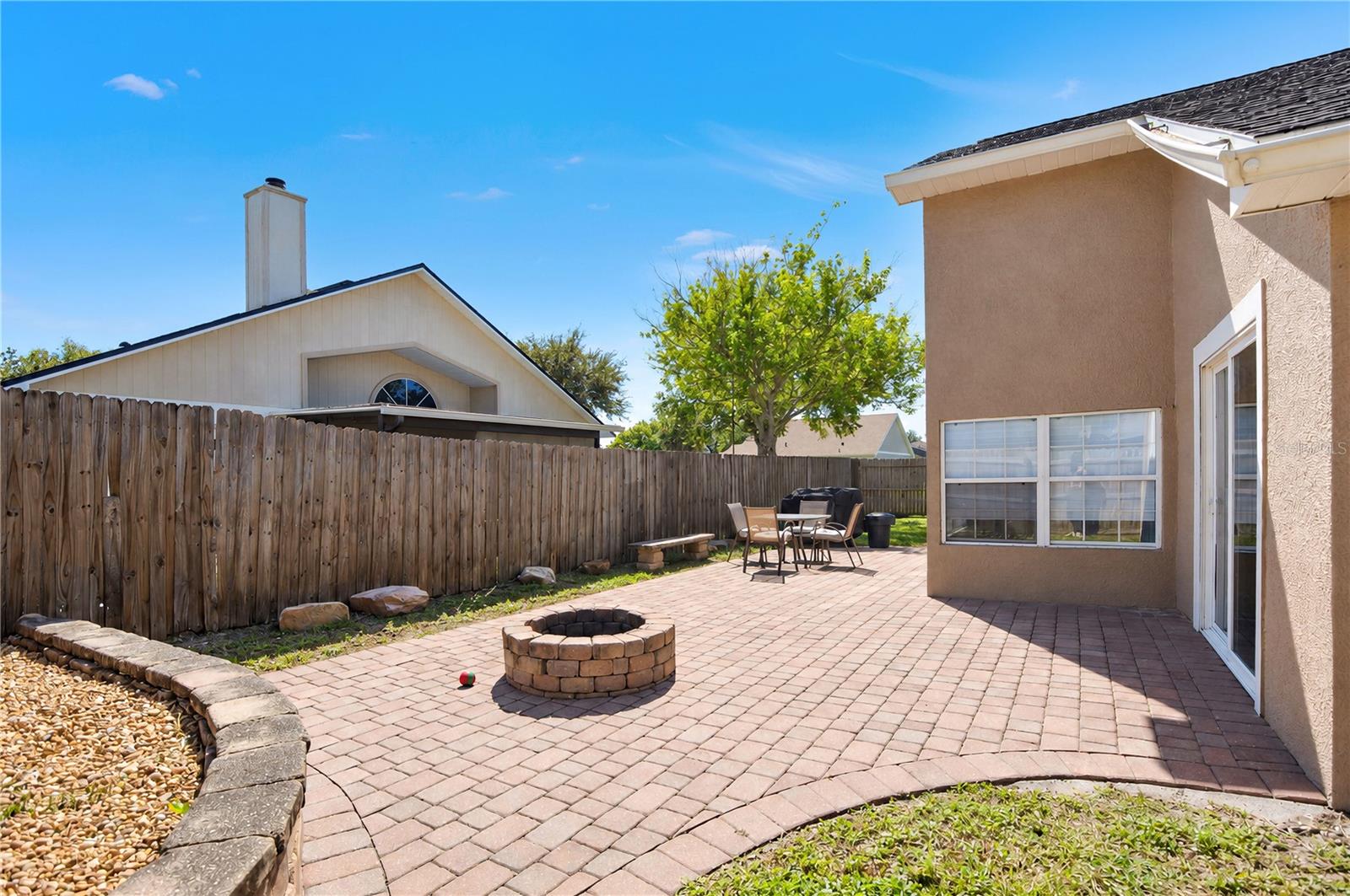 101 N ABERDEEN CIR