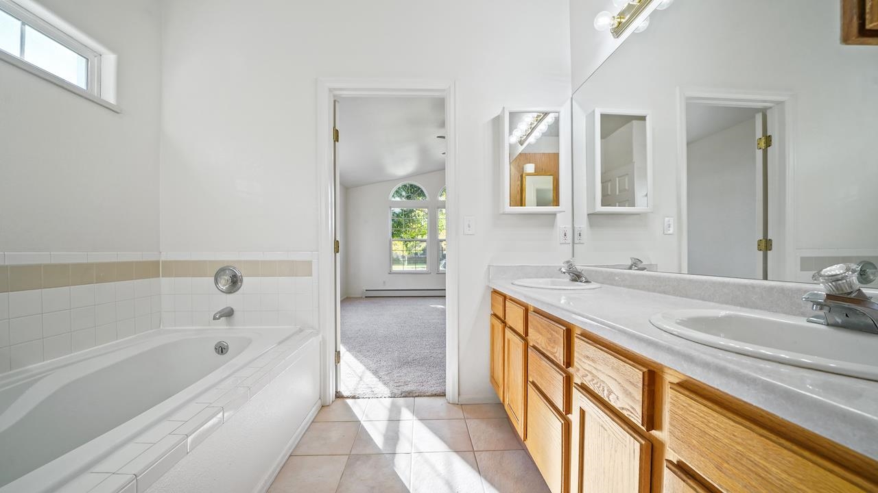 4150 Applewood Court