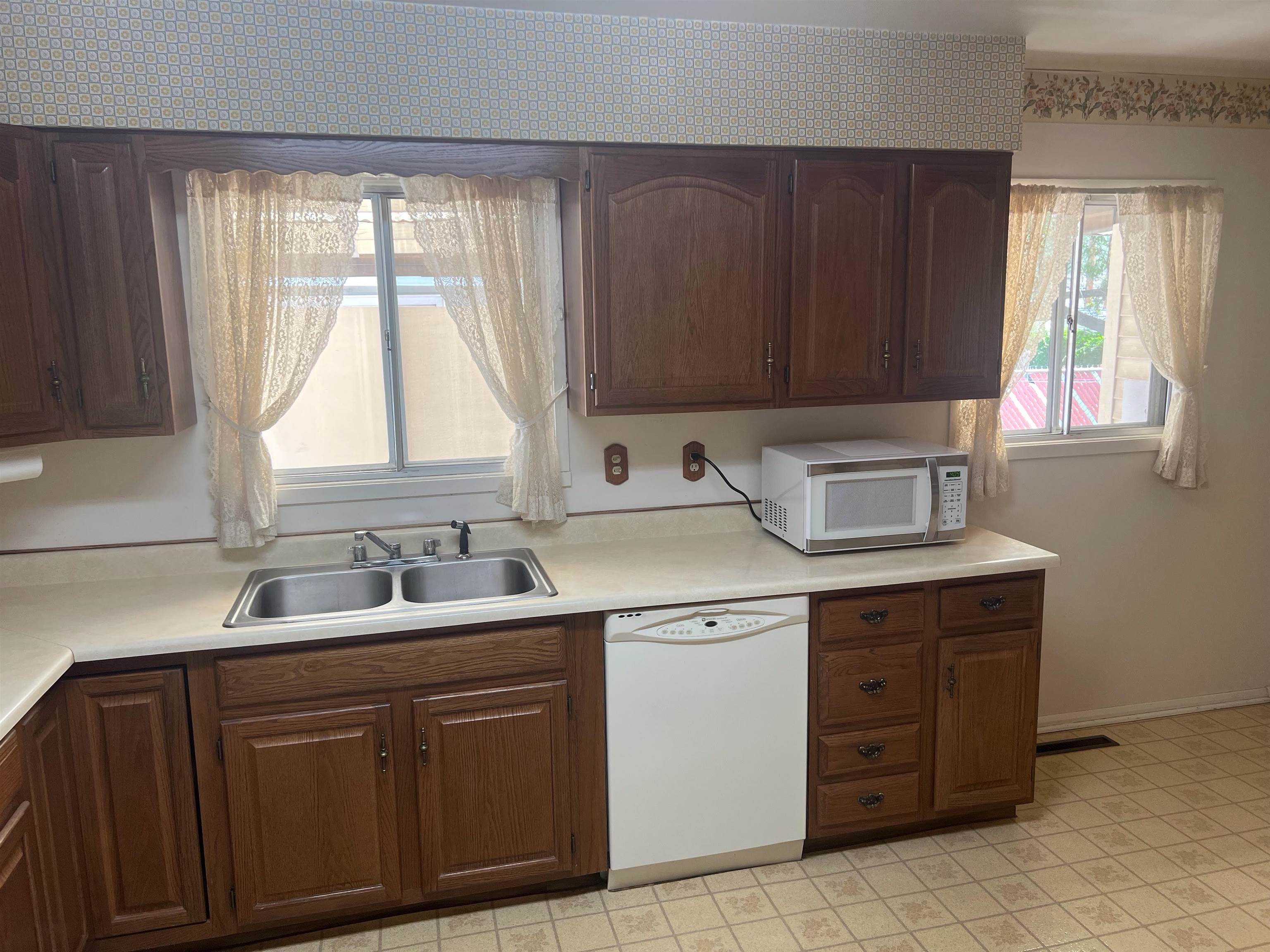 465 Hall Avenue