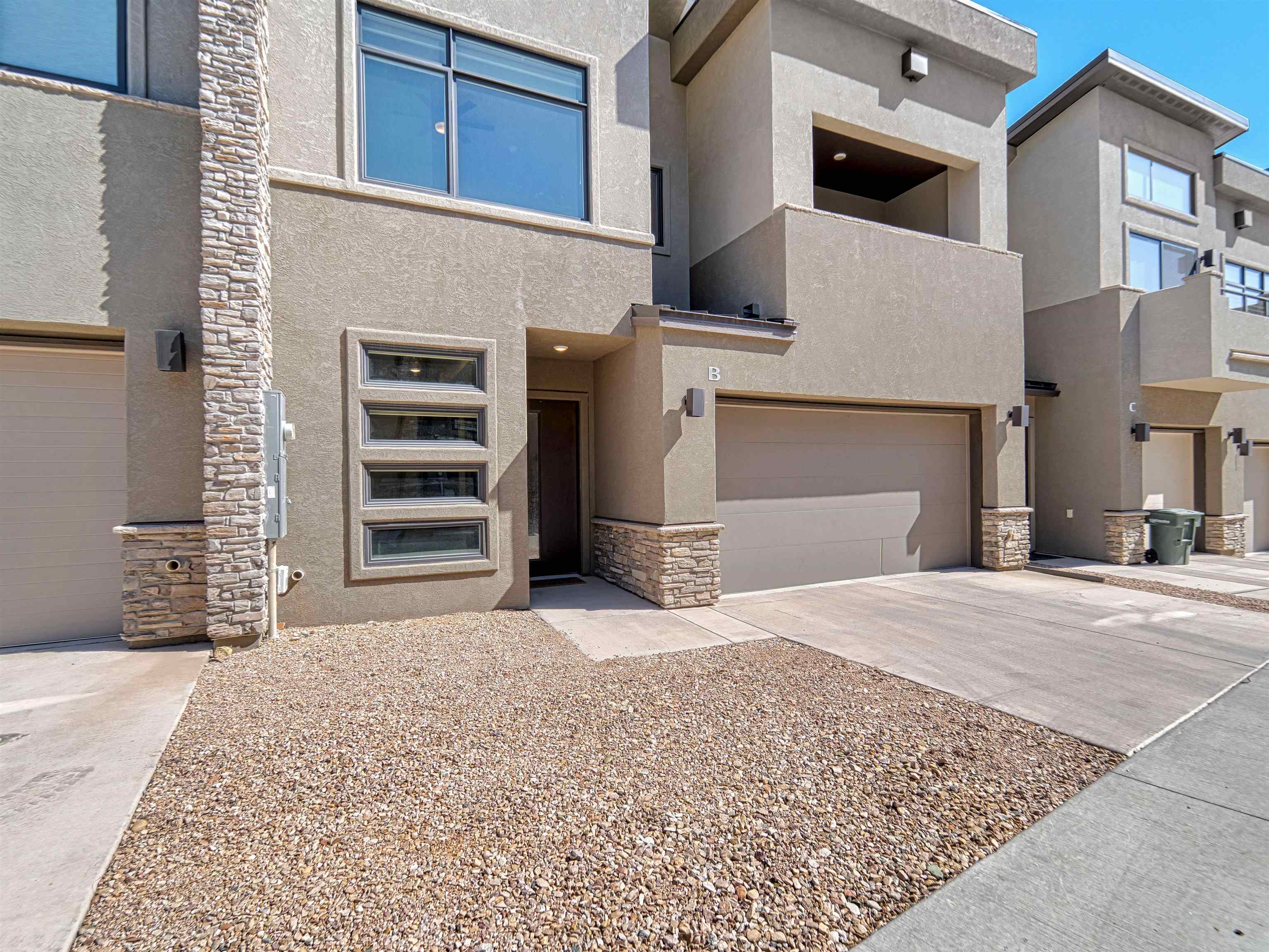 386 W Ridges Boulevard Unit: B