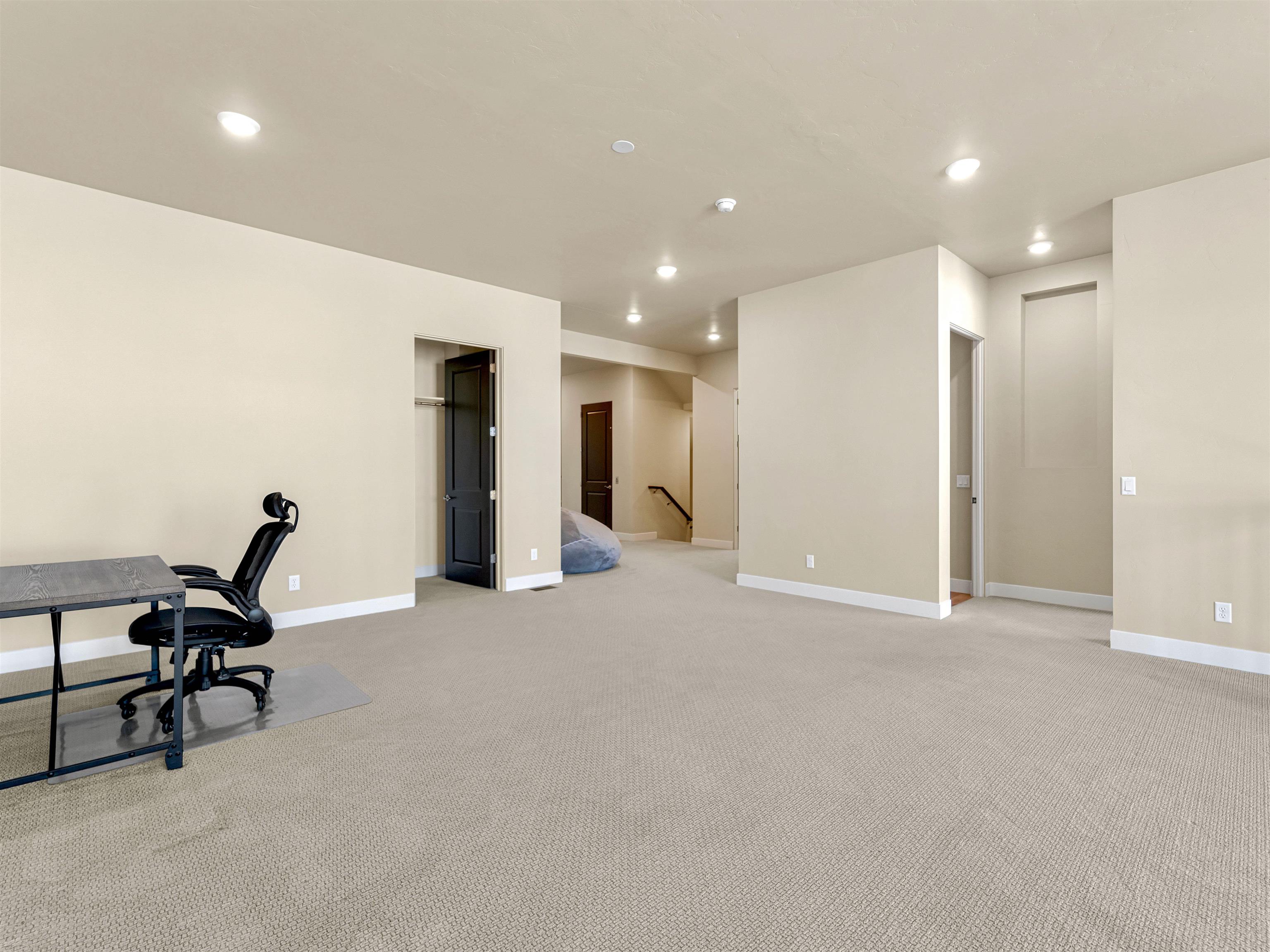 386 W Ridges Boulevard Unit: B