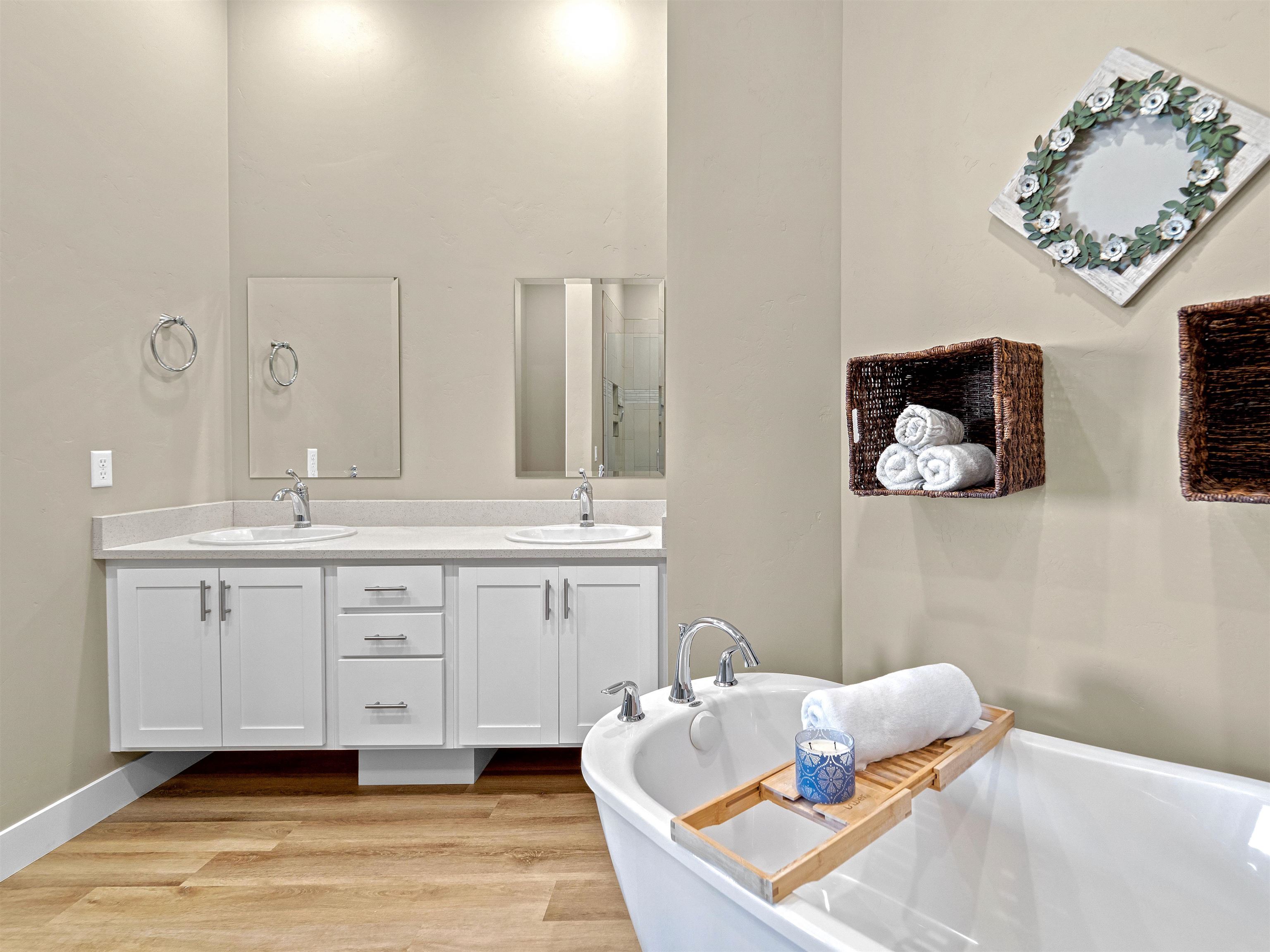 386 W Ridges Boulevard Unit: B