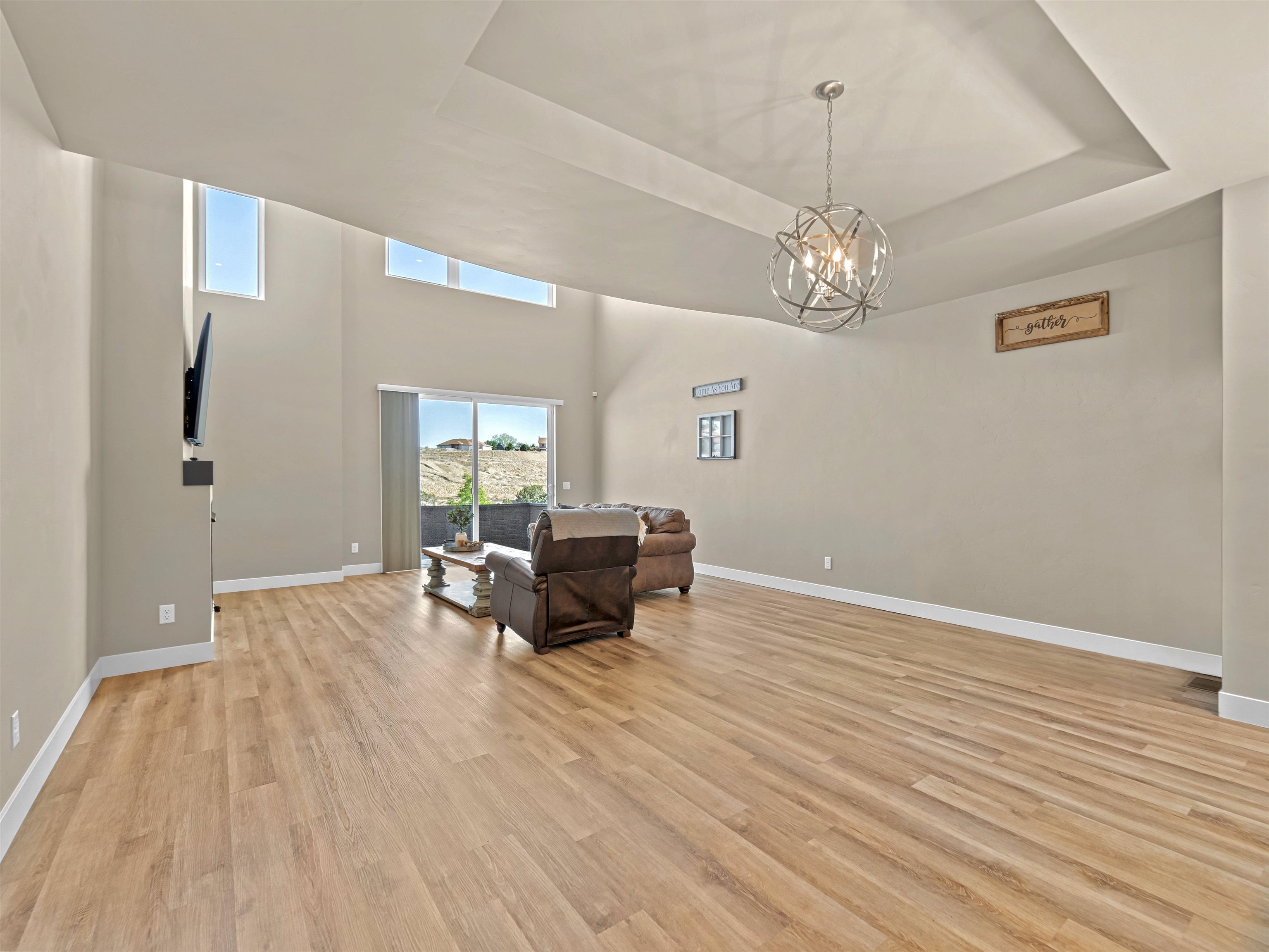 386 W Ridges Boulevard Unit: B