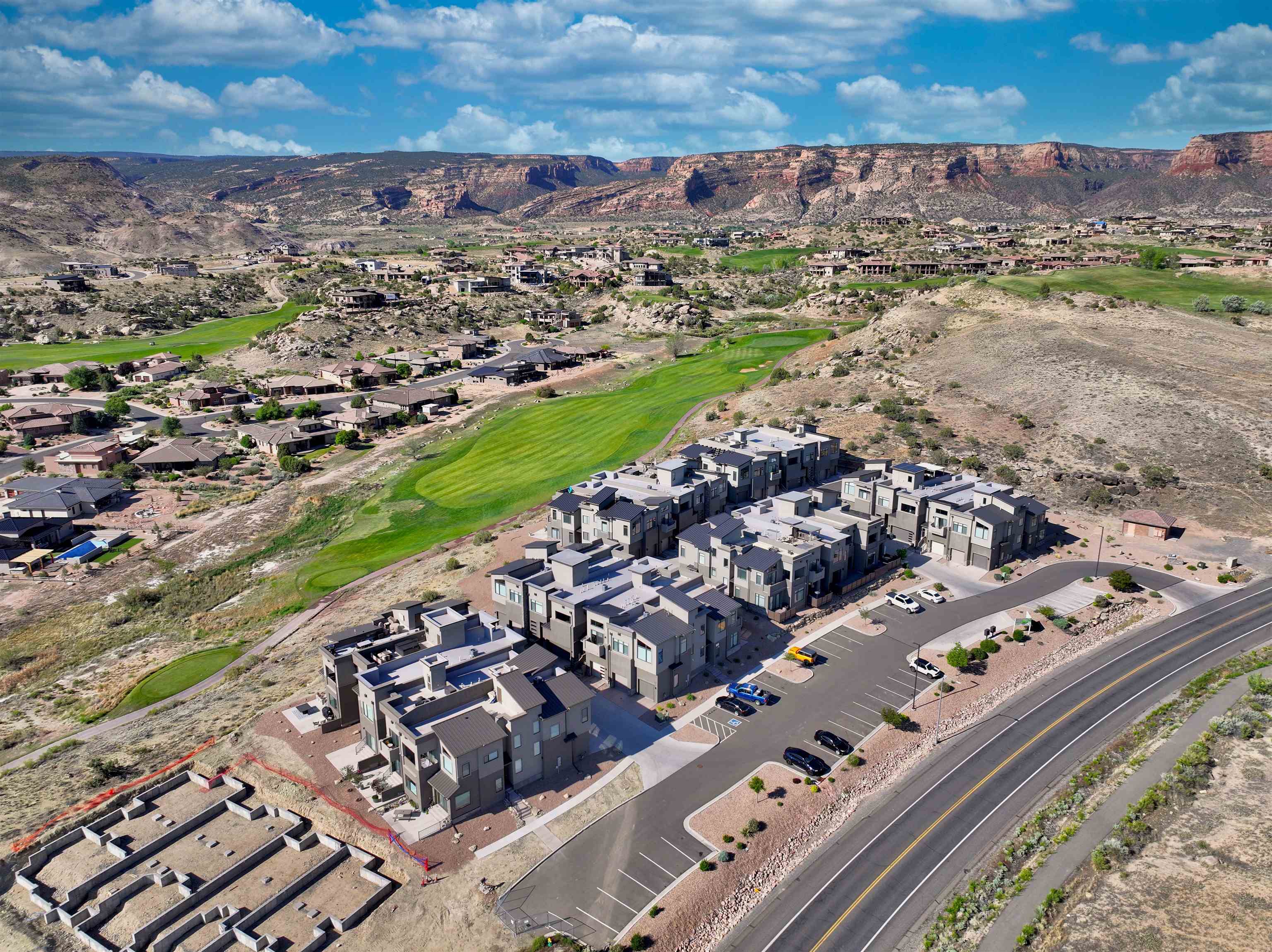 386 W Ridges Boulevard Unit: B
