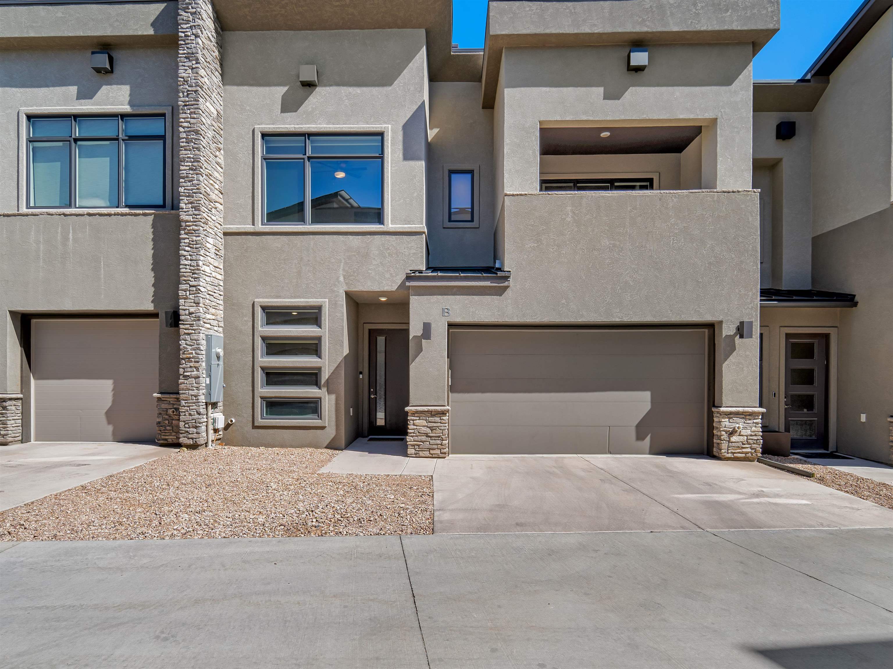 386 W Ridges Boulevard Unit: B
