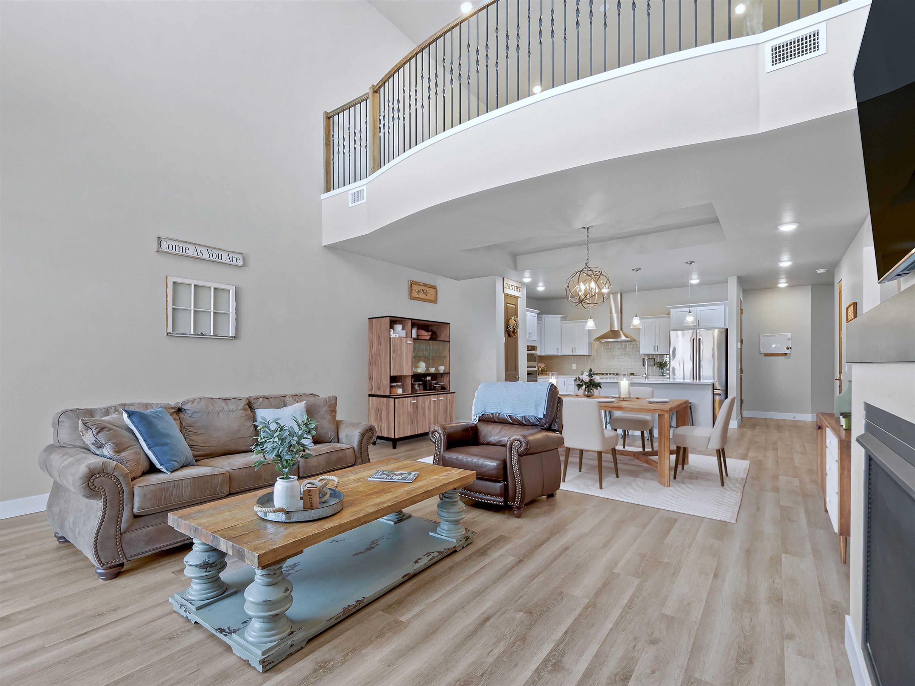 386 W Ridges Boulevard Unit: B