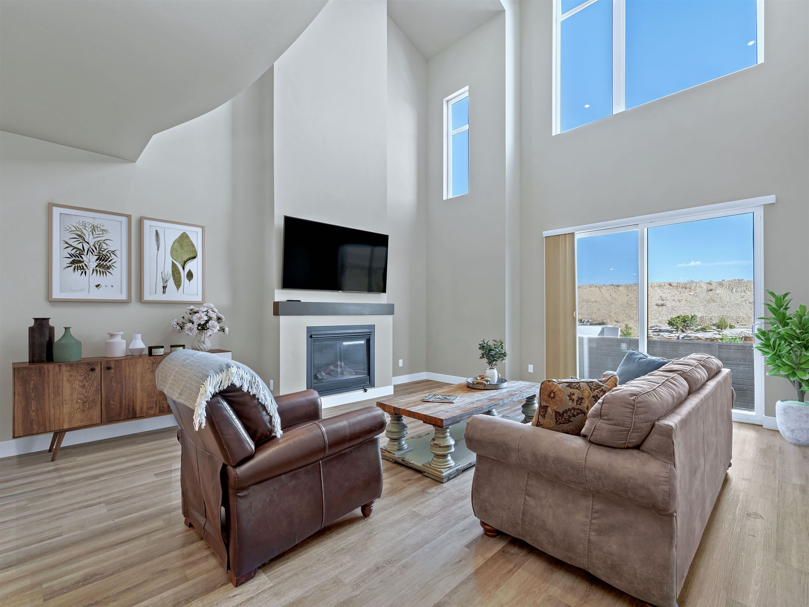 386 W Ridges Boulevard Unit: B