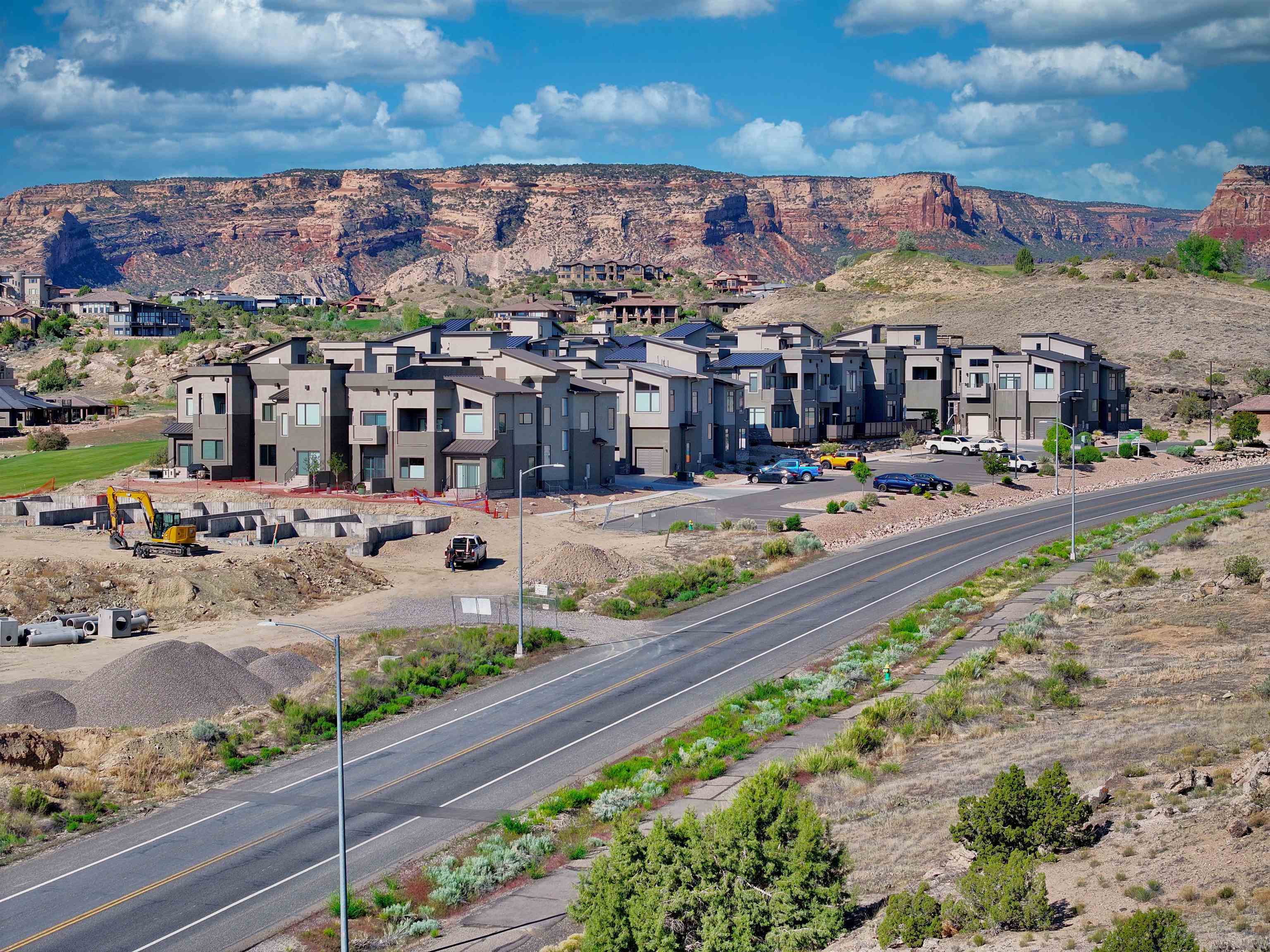 386 W Ridges Boulevard Unit: B
