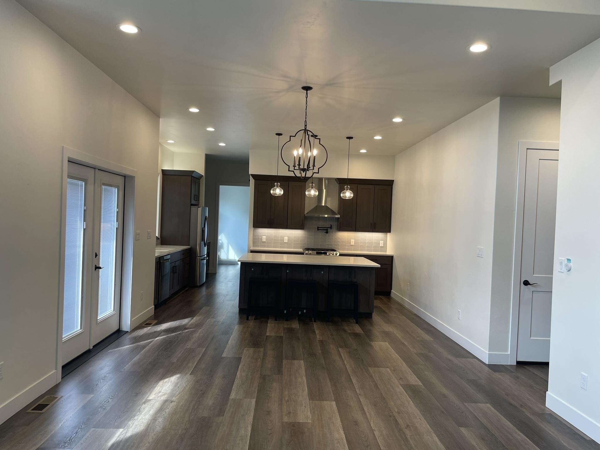 2549 CHAPMAN DRIVE