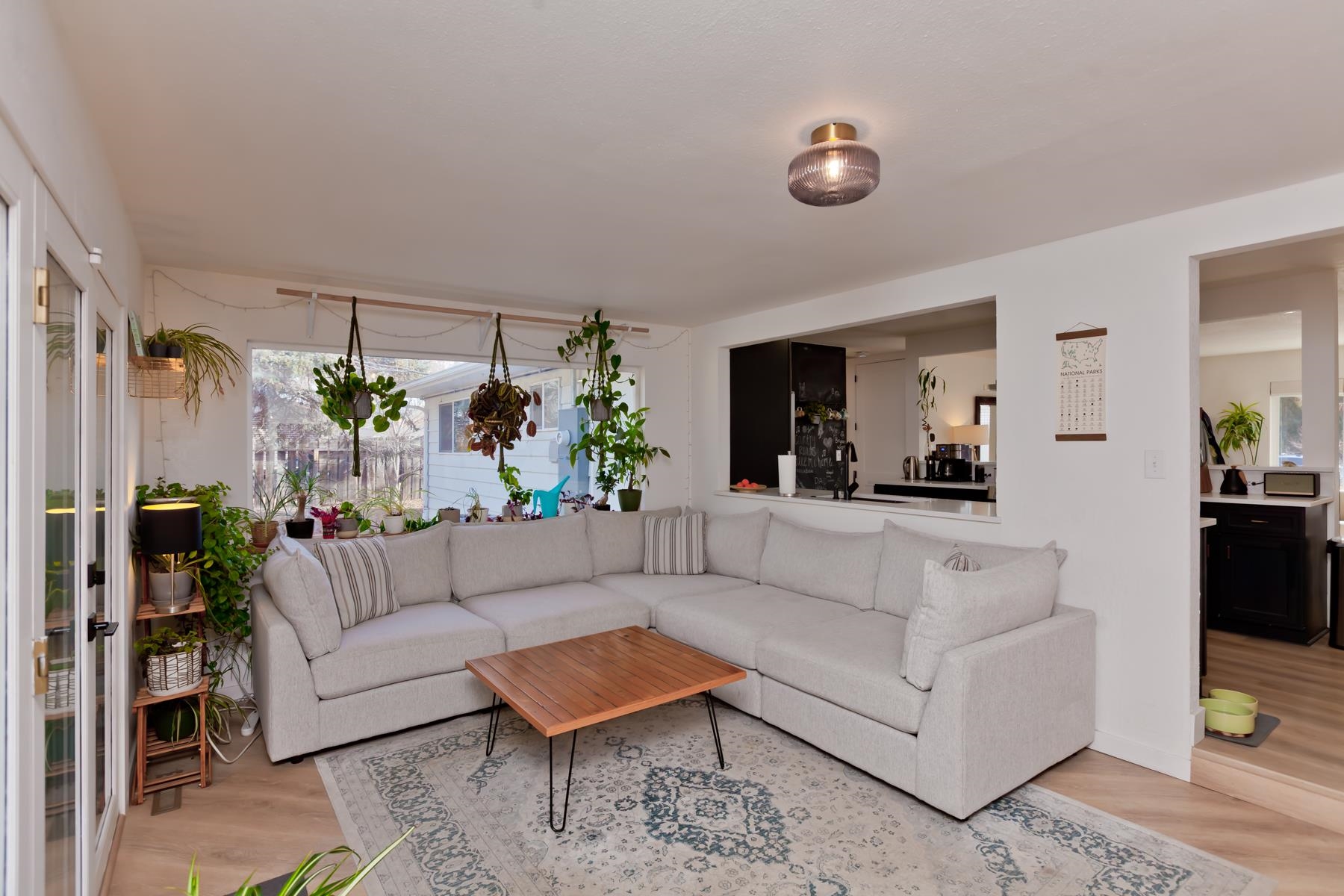 250 Walnut Avenue