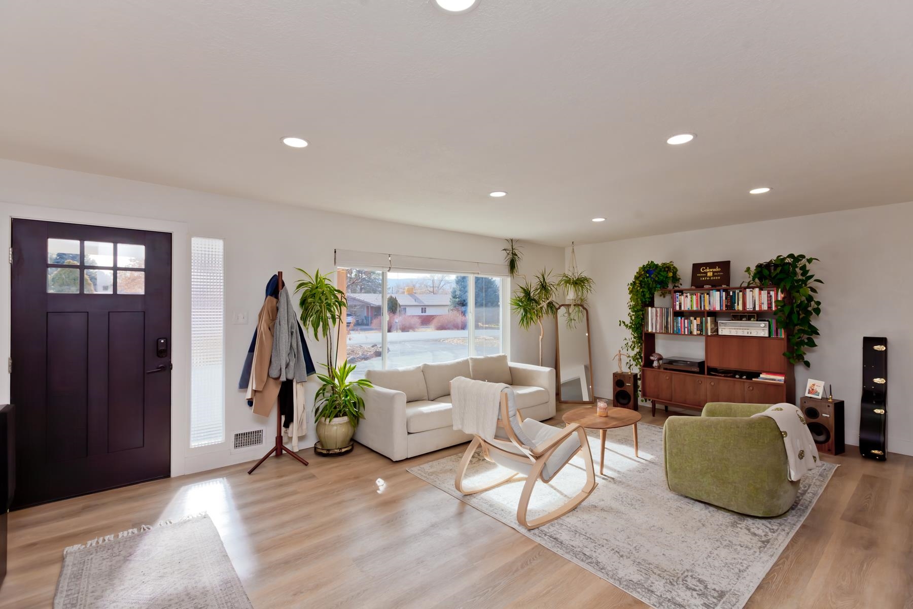 250 Walnut Avenue