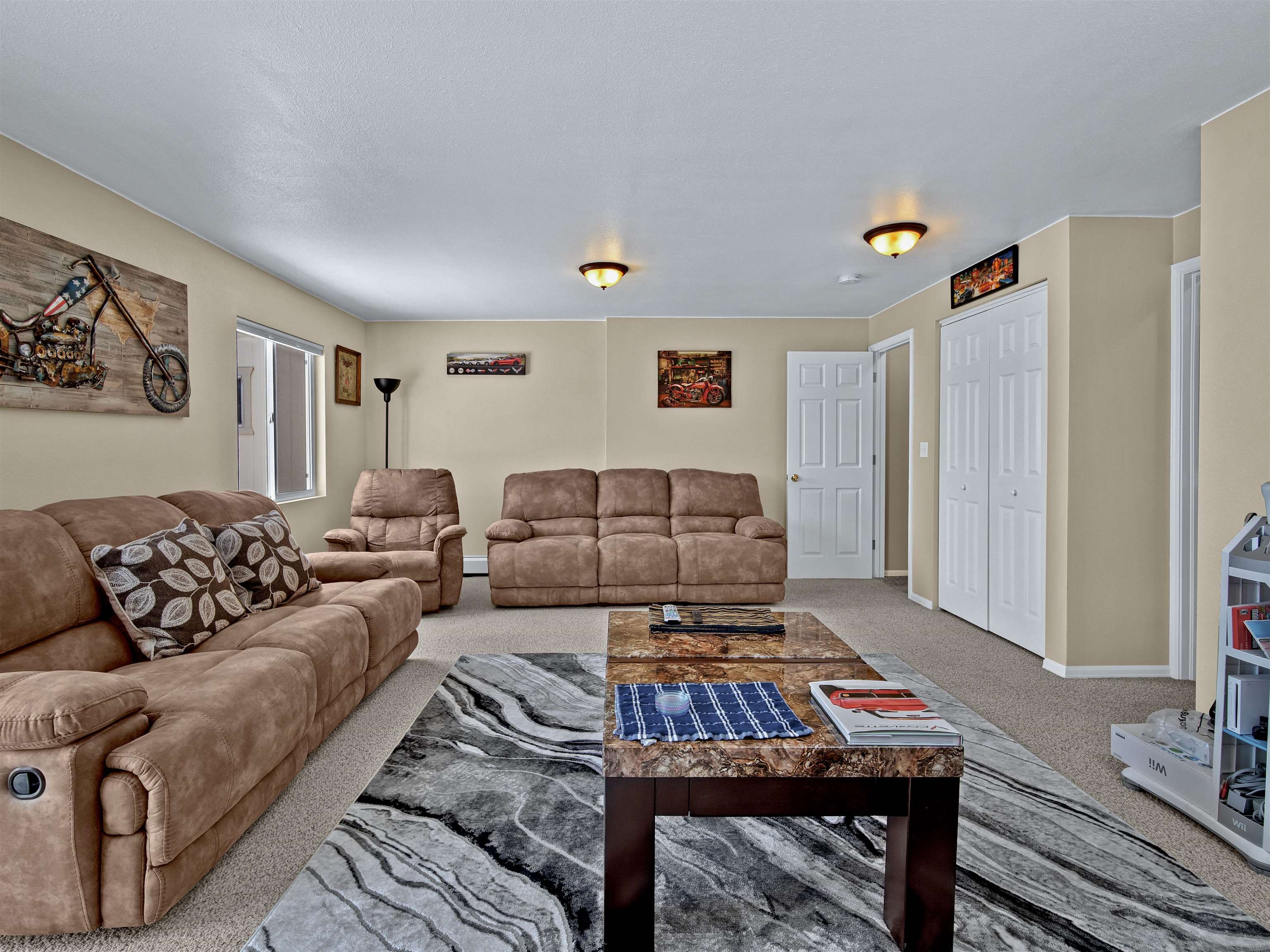 492 Forelle Street