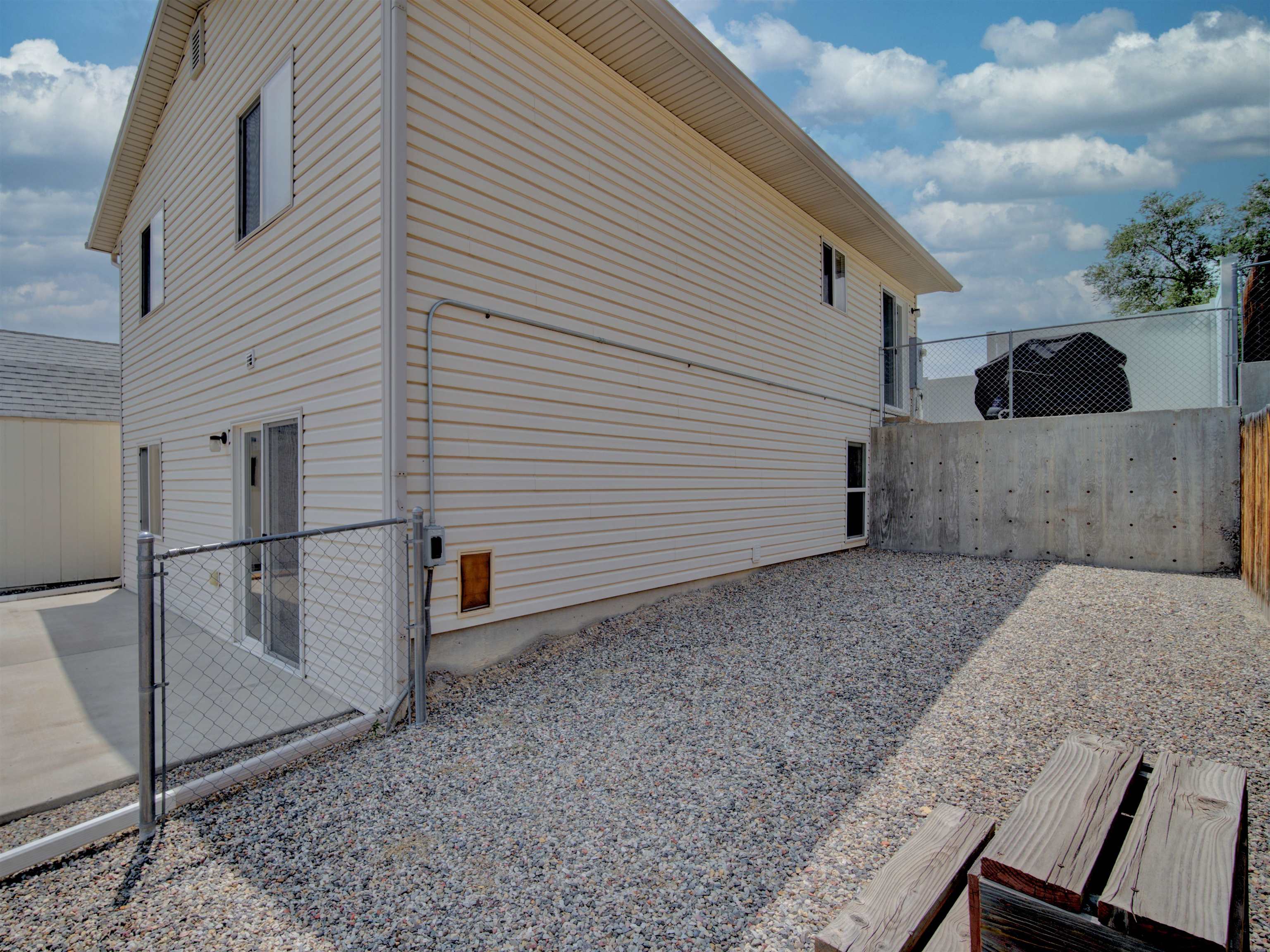 492 Forelle Street