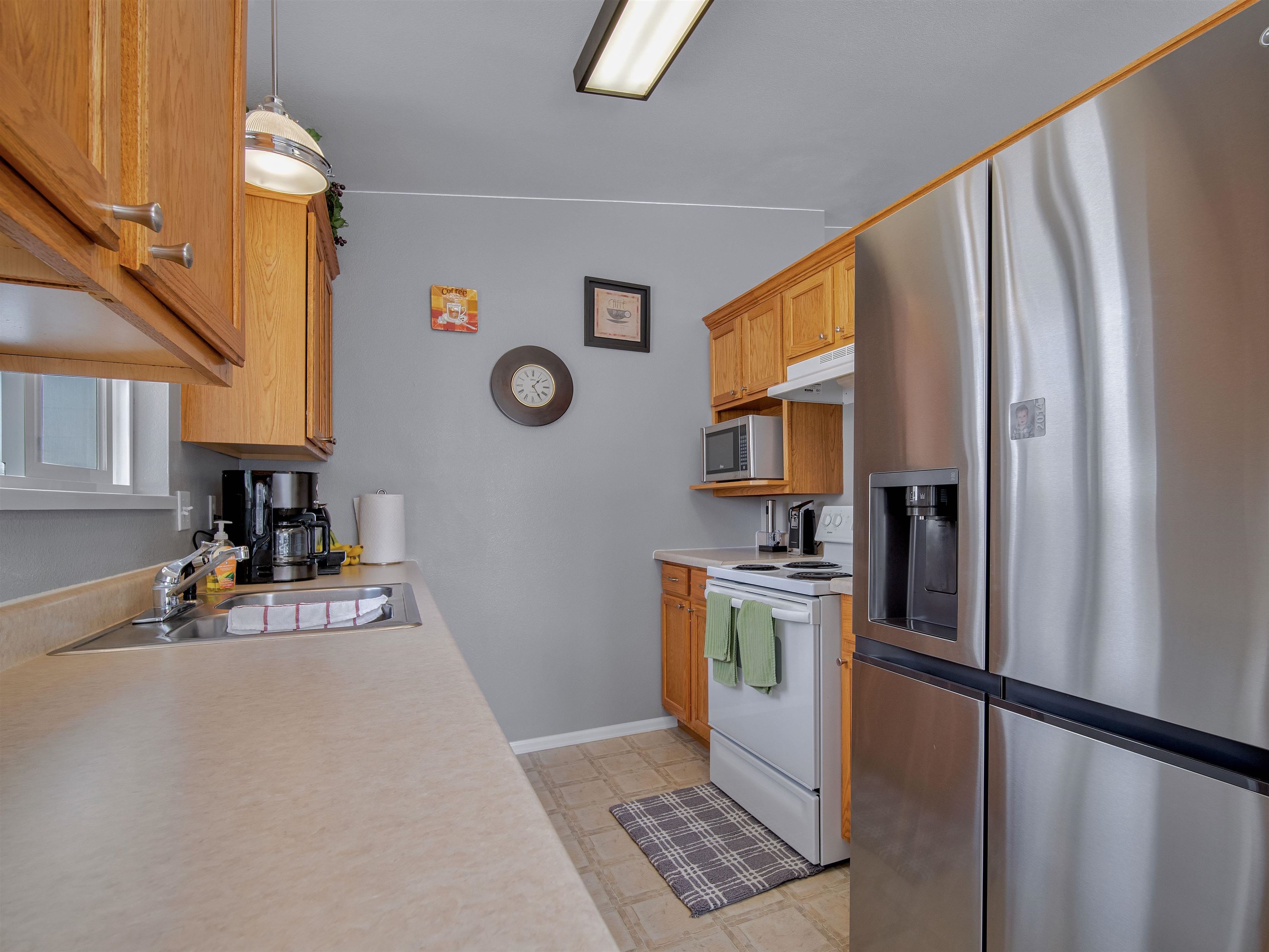 492 Forelle Street