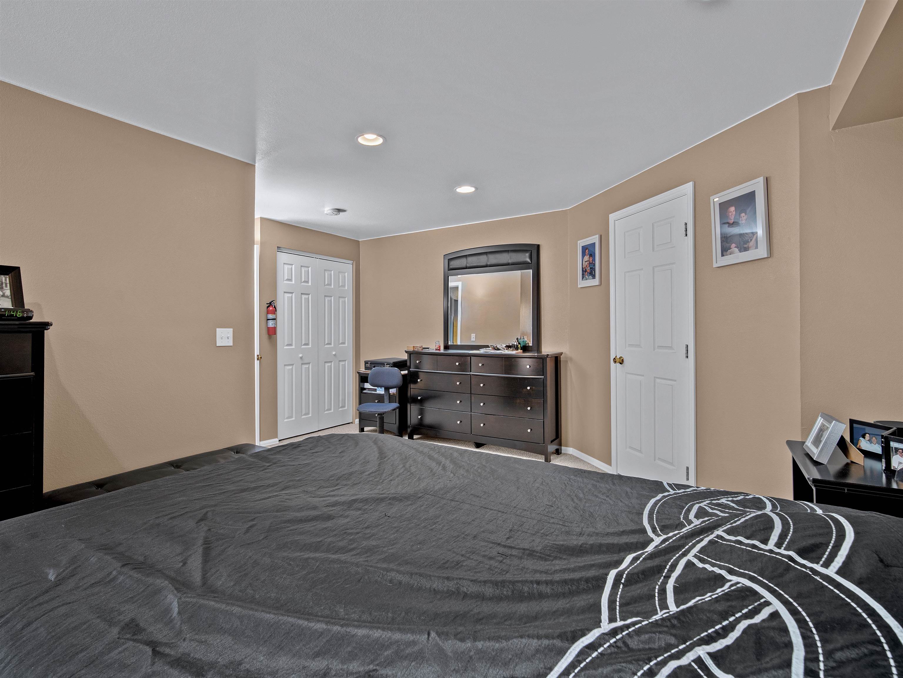 492 Forelle Street