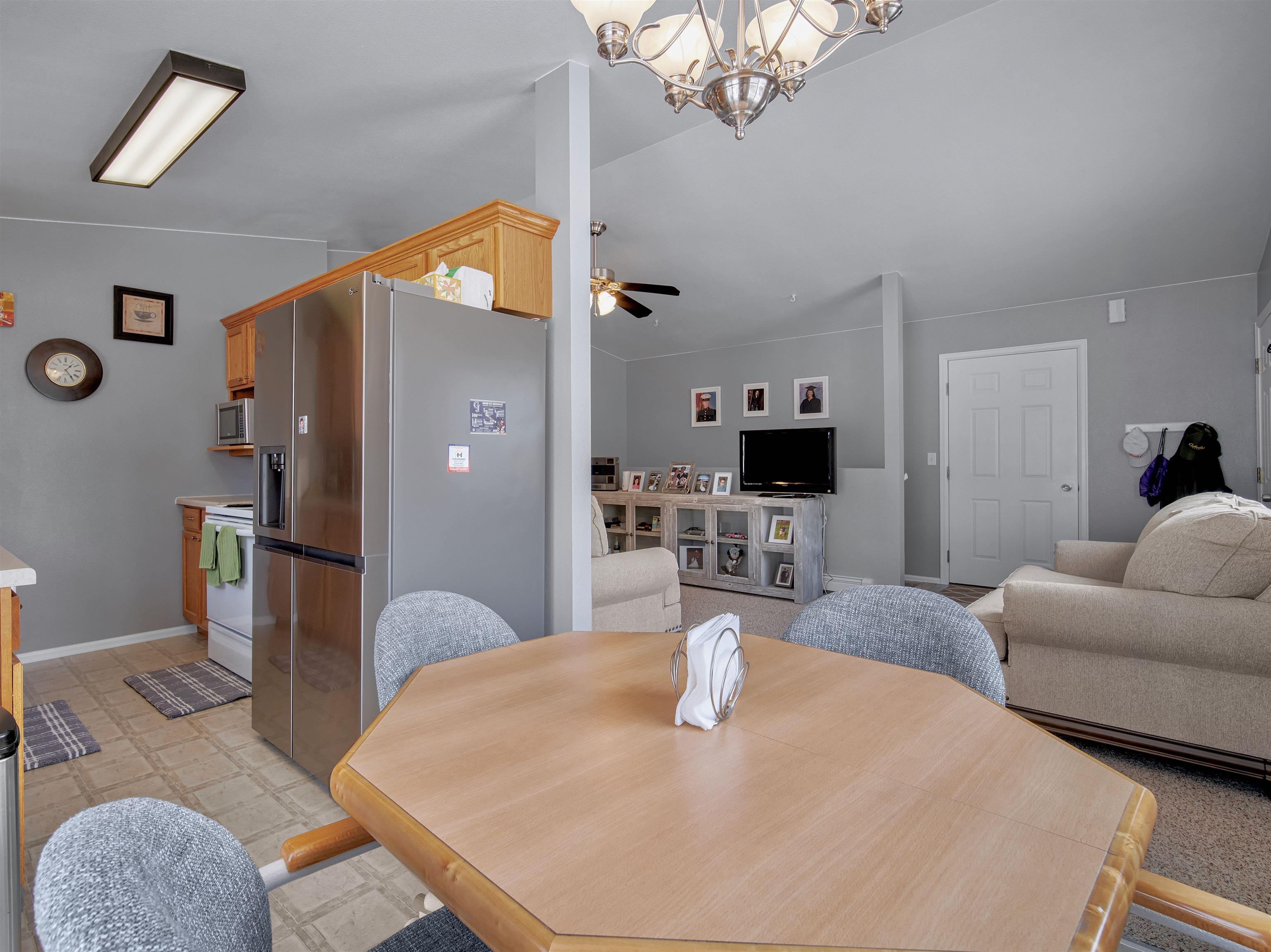 492 Forelle Street