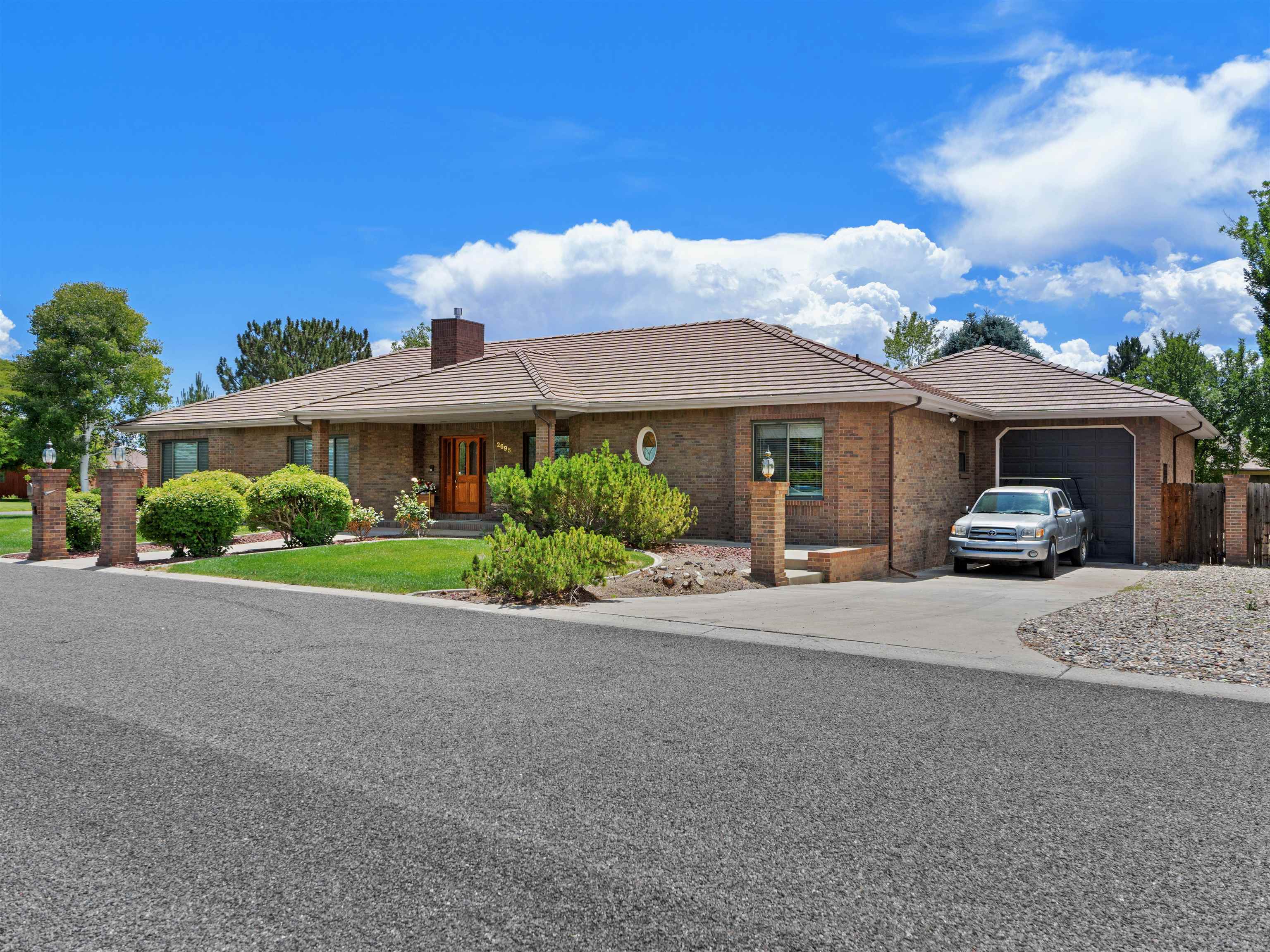 2695 Wilshire Court