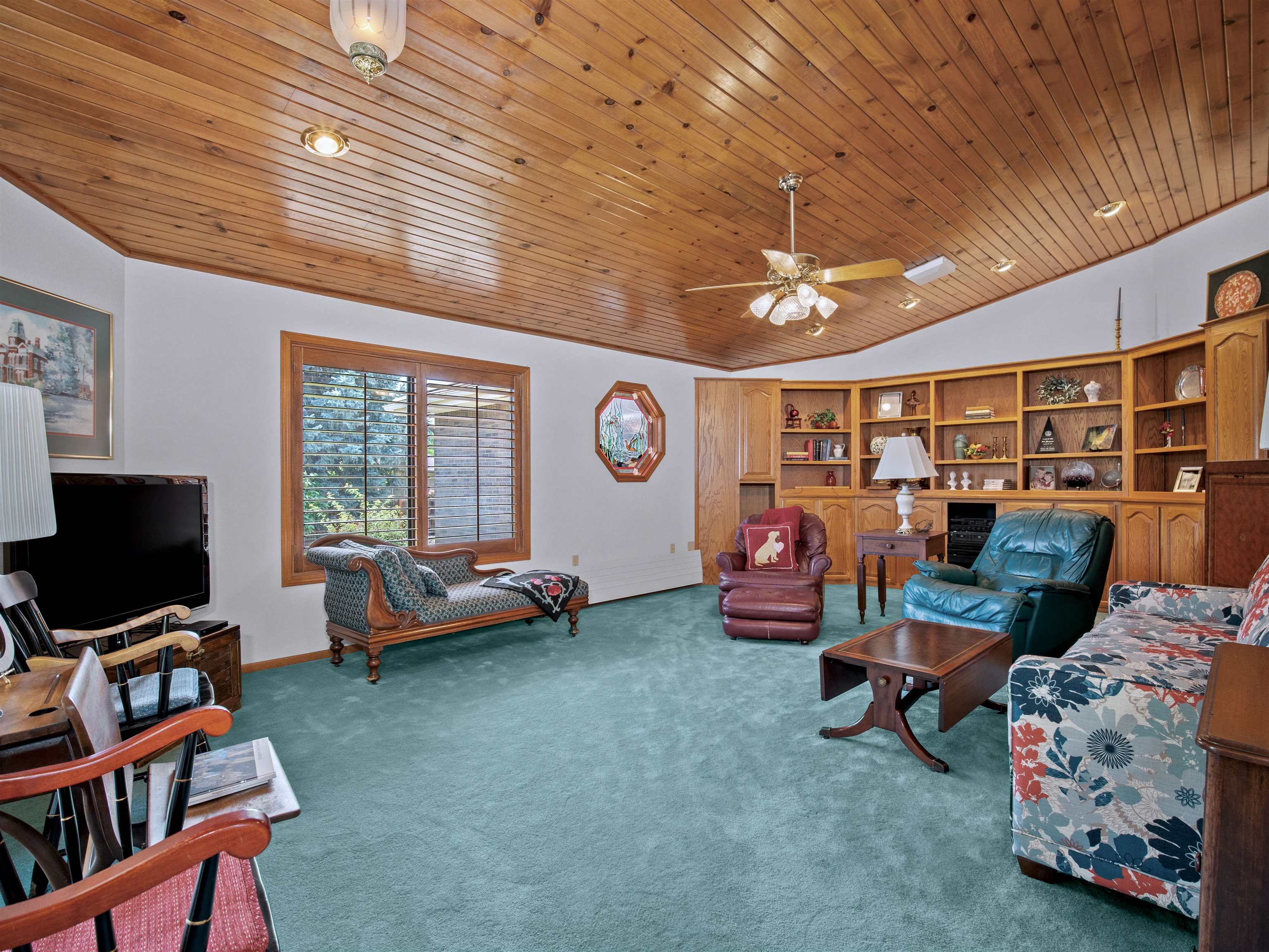 2695 Wilshire Court