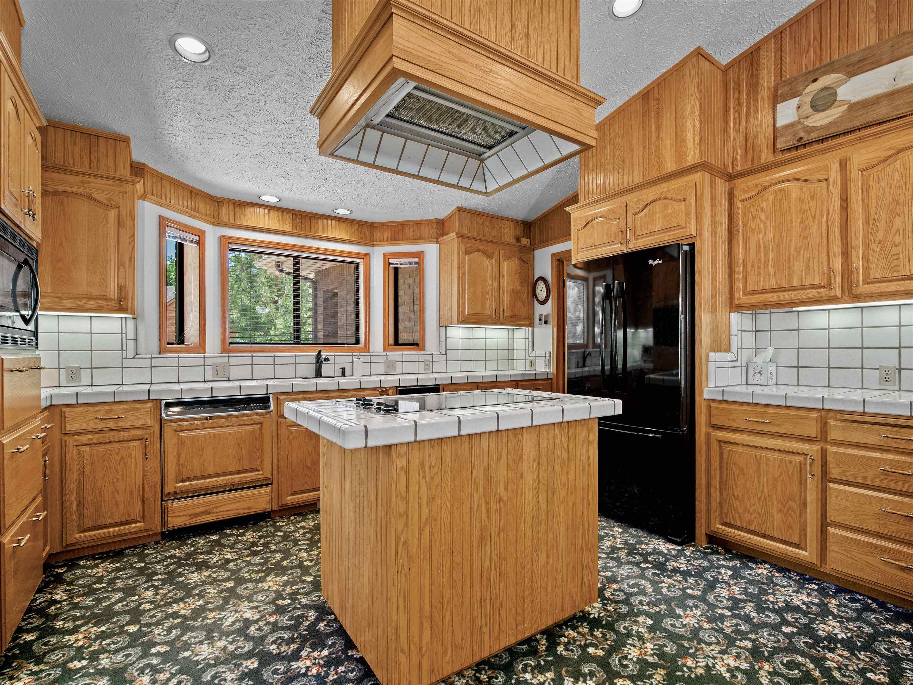 2695 Wilshire Court